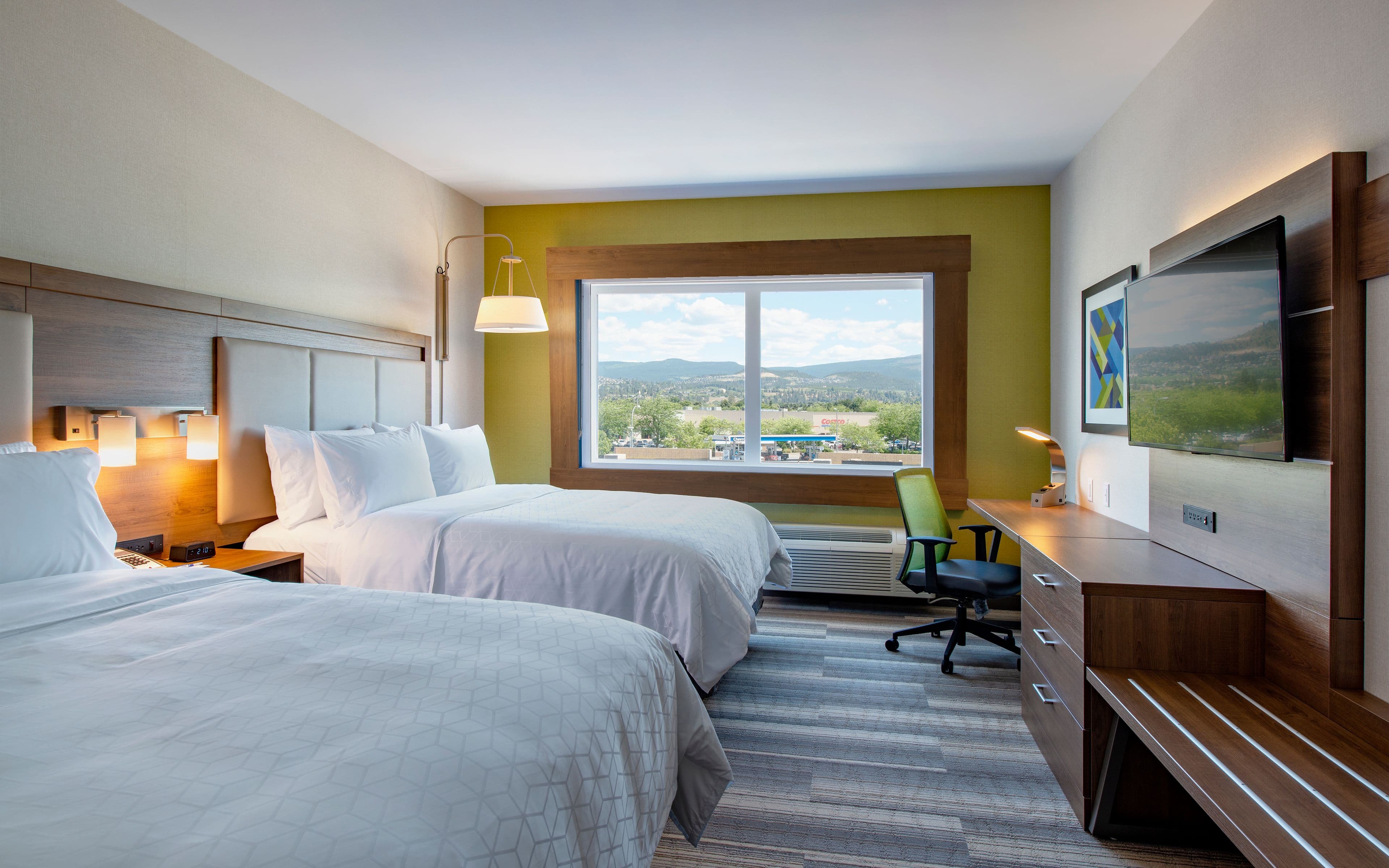 Holiday Inn Express & Suites Kelowna - East — 13