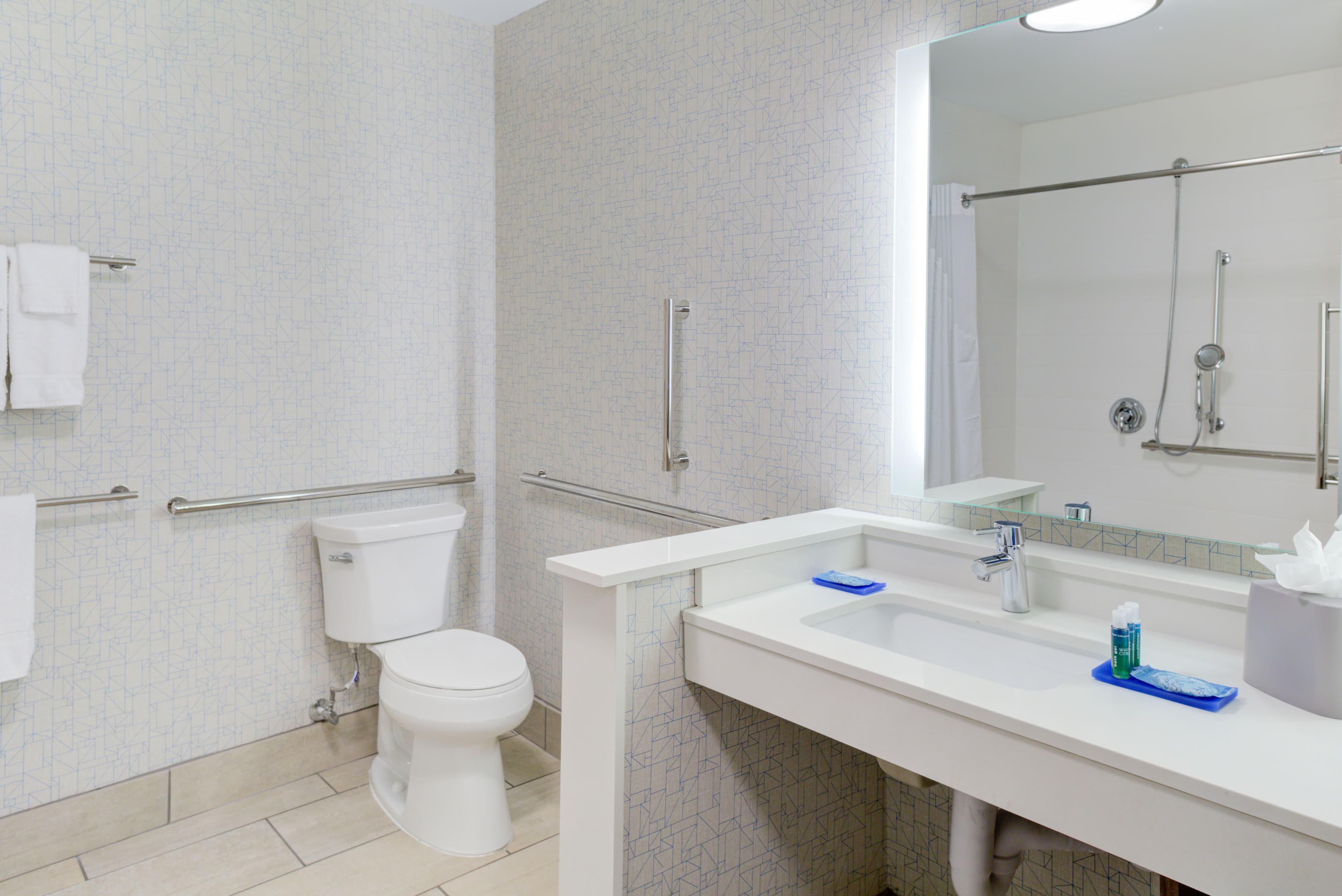 Holiday Inn Express & Suites King George - Dahlgren — 9
