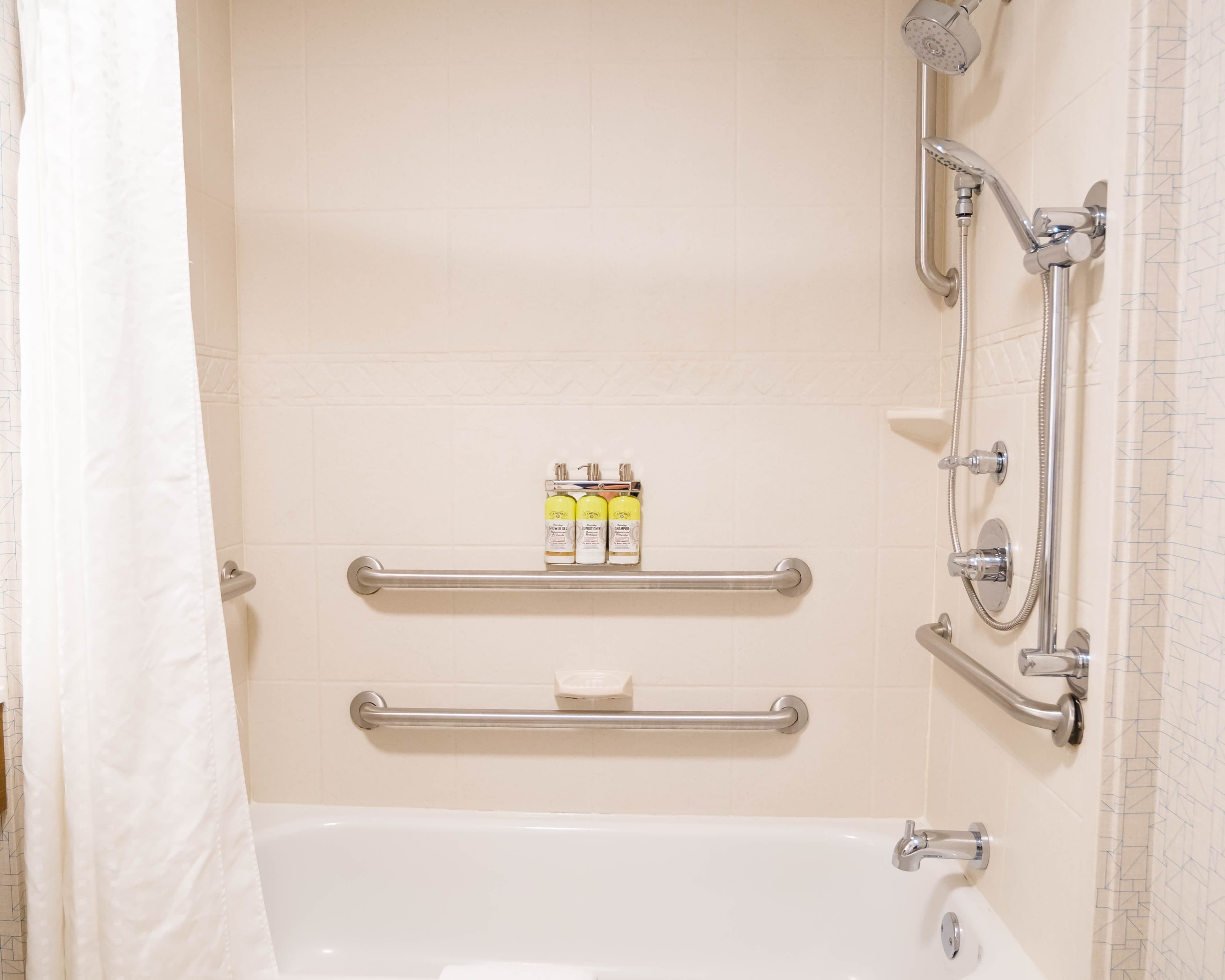 Holiday Inn Express & Suites Knoxville-Farragut — 25