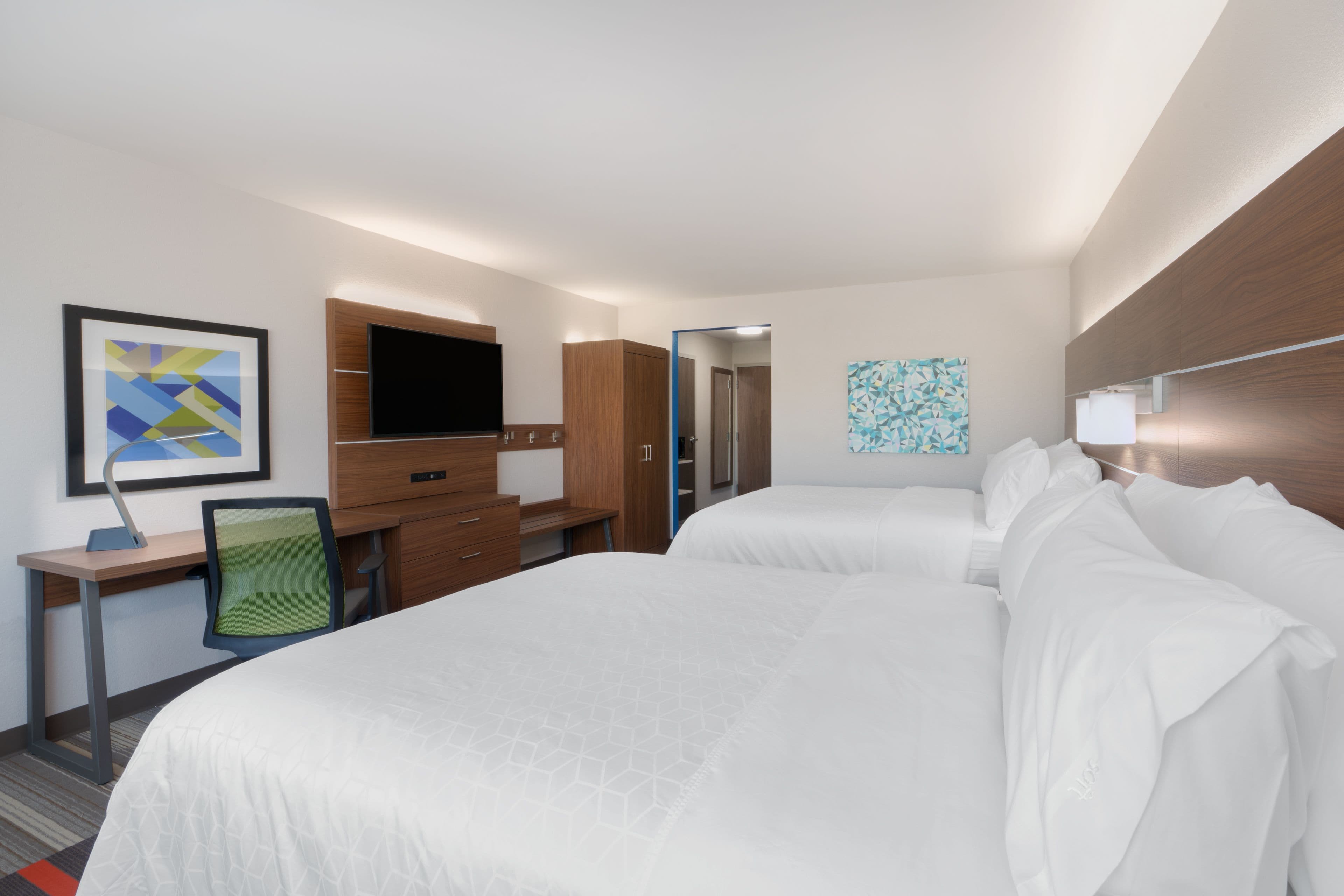 Holiday Inn Express & Suites Lake Havasu - London Bridge — 17