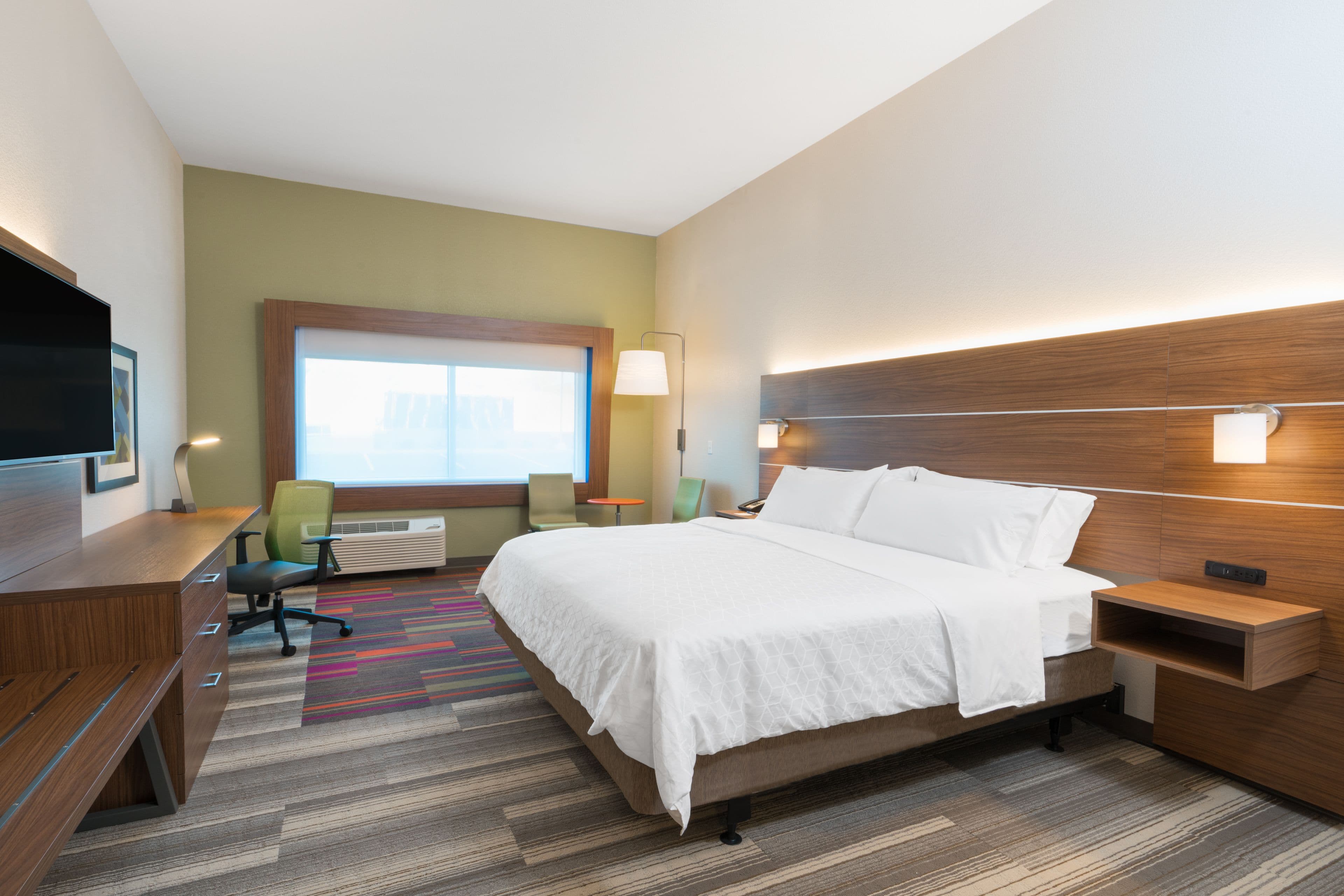 Holiday Inn Express & Suites Lake Havasu - London Bridge — 9