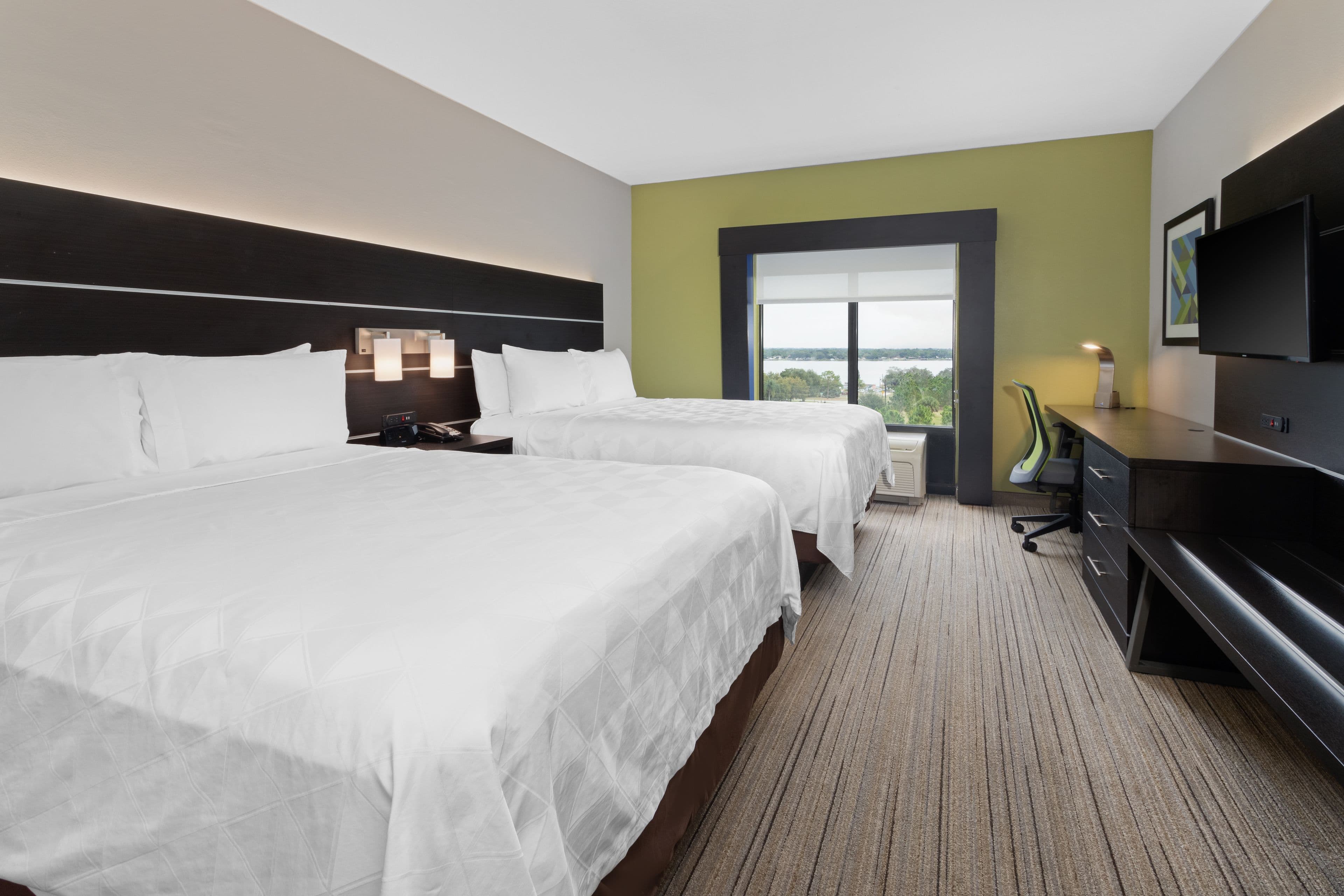 Holiday Inn Express & Suites Lake Placid — 17