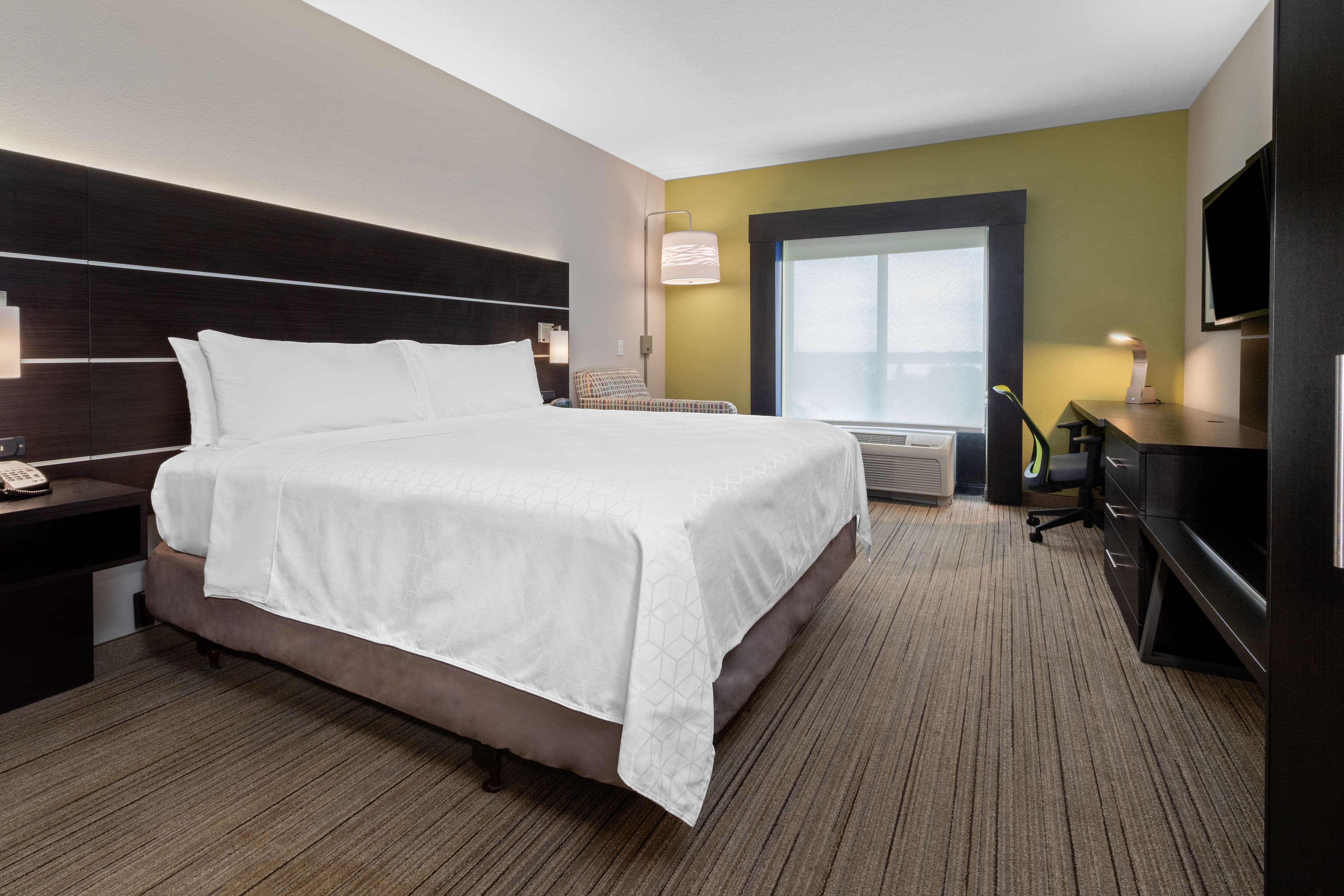 Holiday Inn Express & Suites Lake Placid — 8