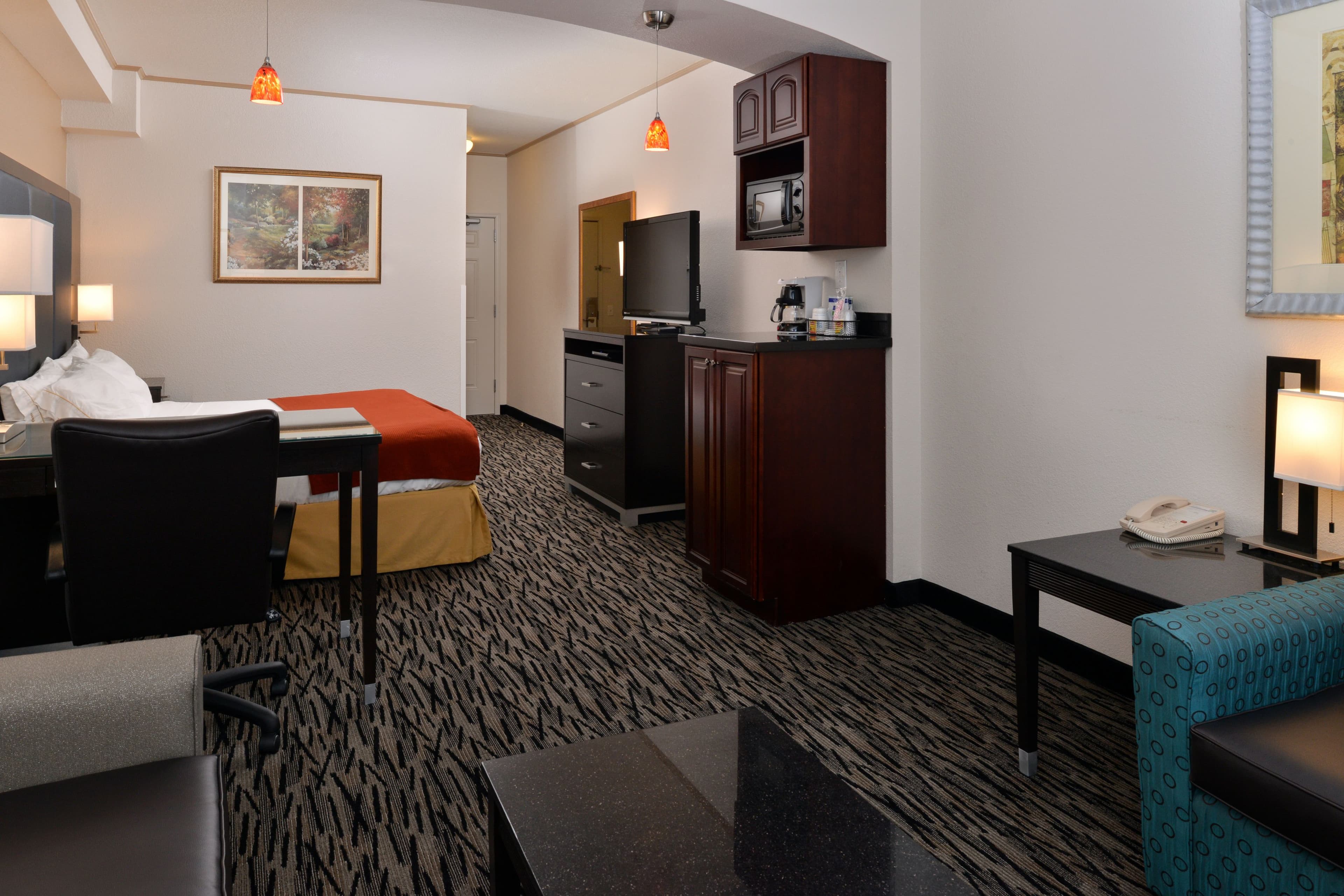 Holiday Inn Express & Suites Tacoma South - Lakewood — 16