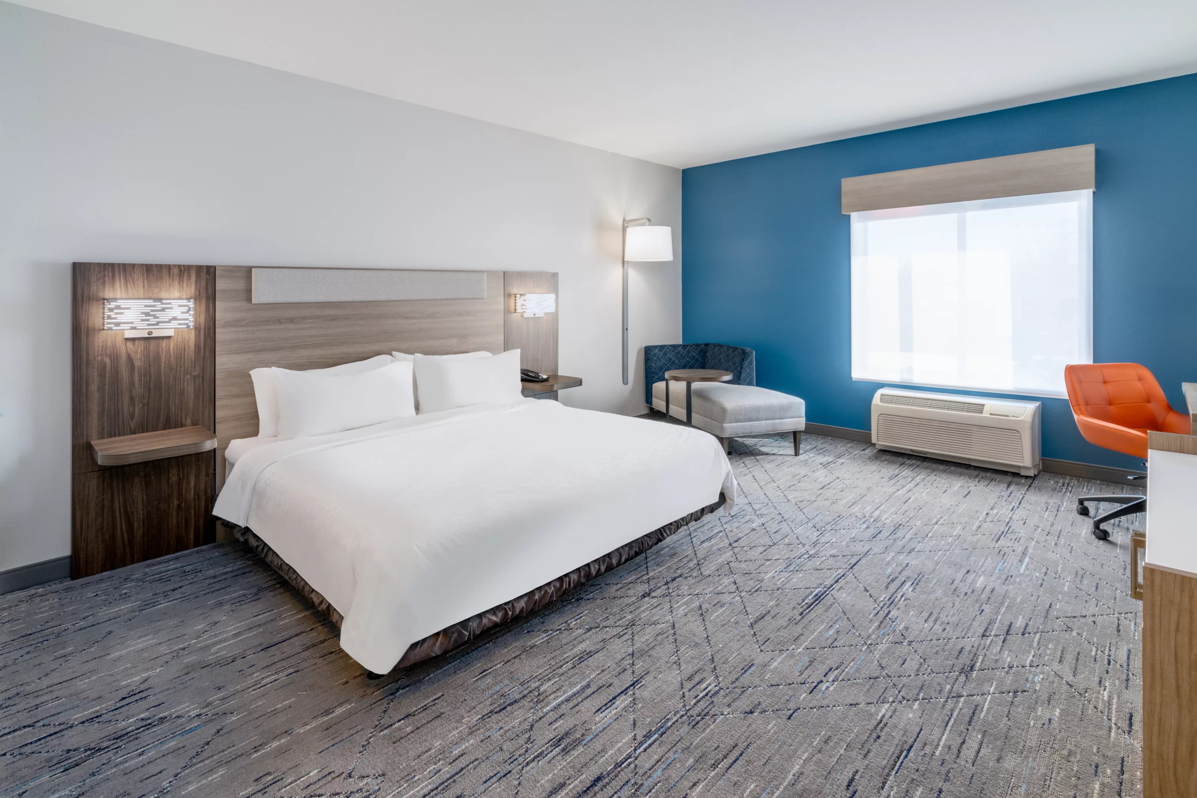 Holiday Inn Express & Suites Lander — 3