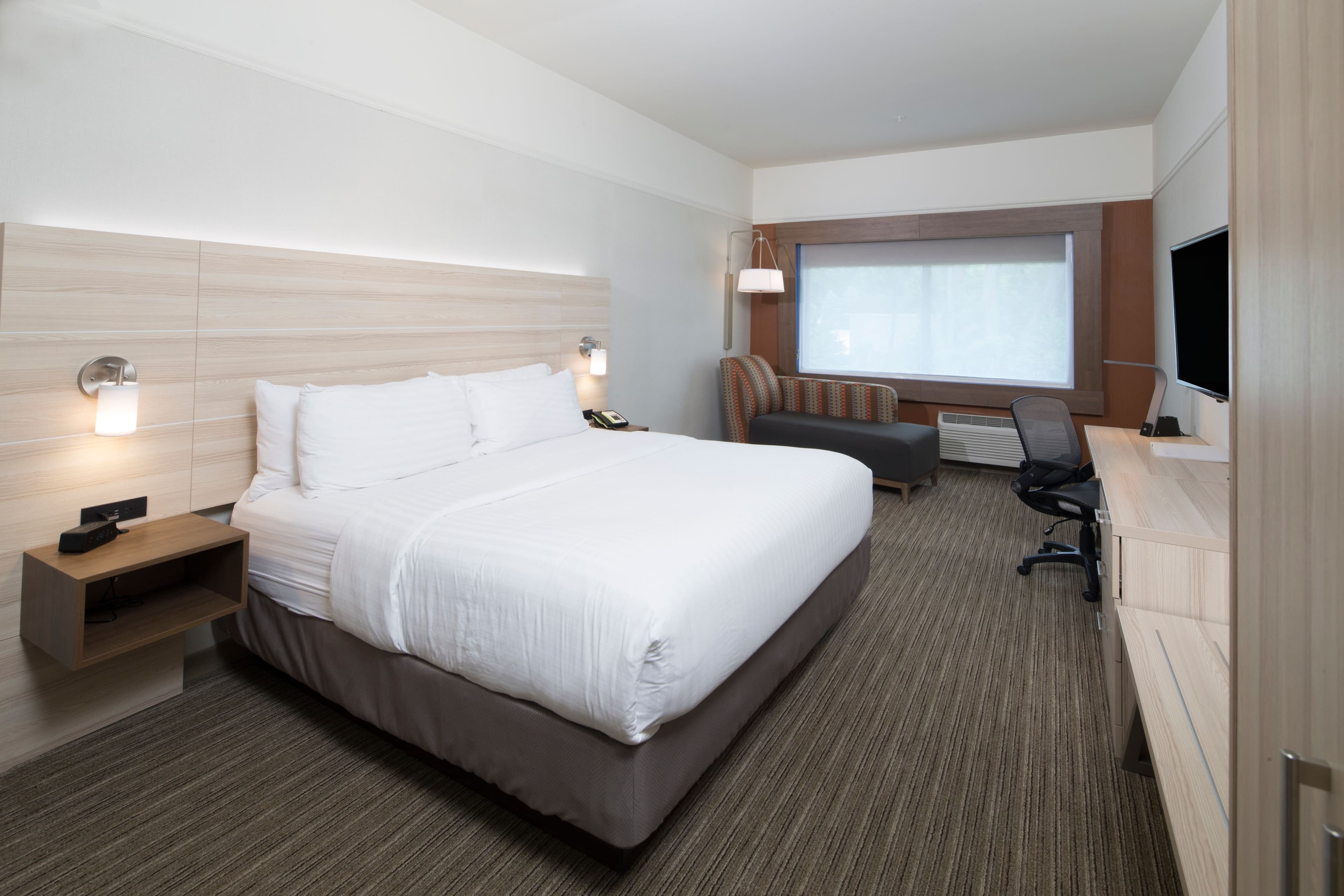Holiday Inn Express & Suites La Porte — 6