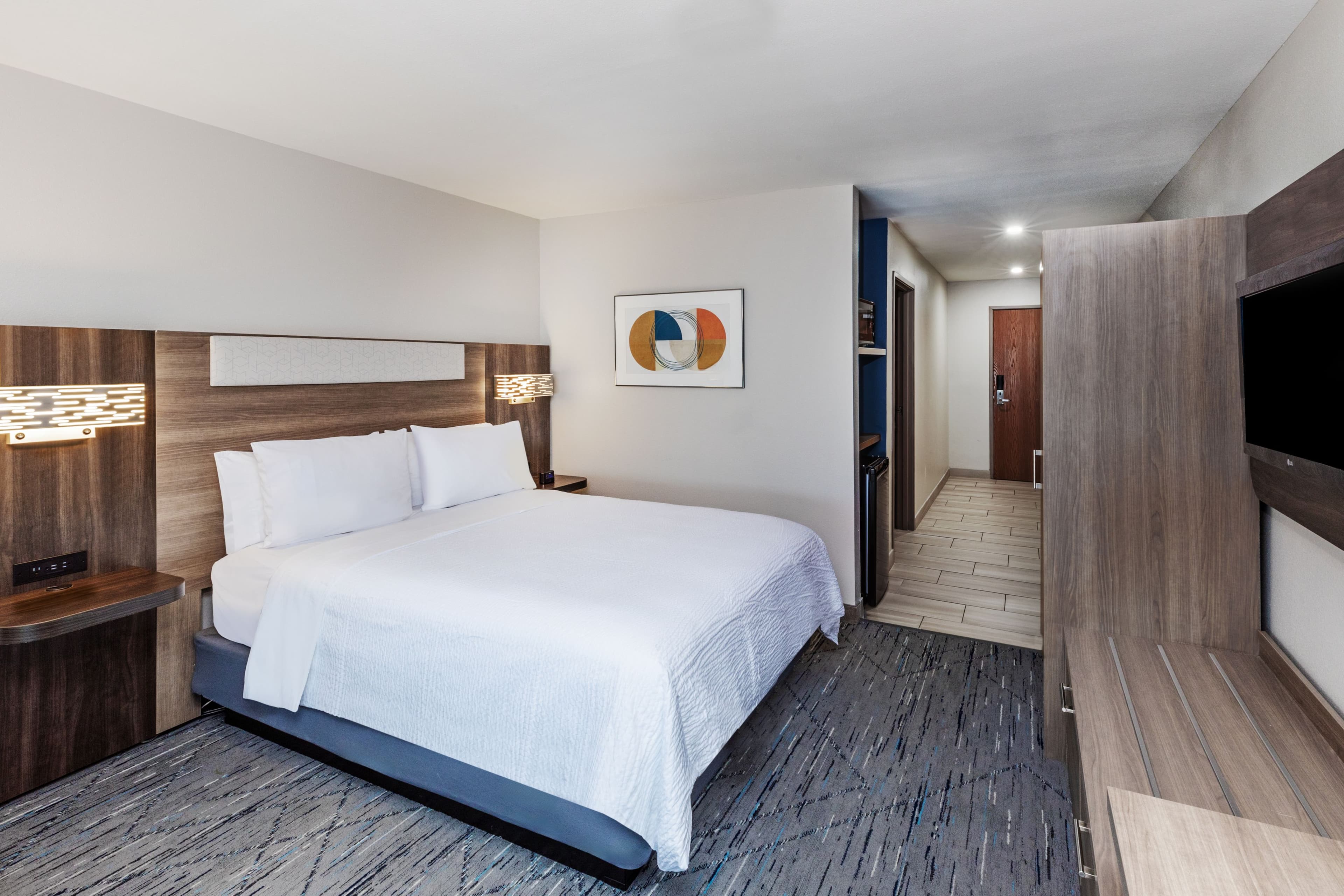 Holiday Inn Express & Suites Laredo-Event Center Area — 3