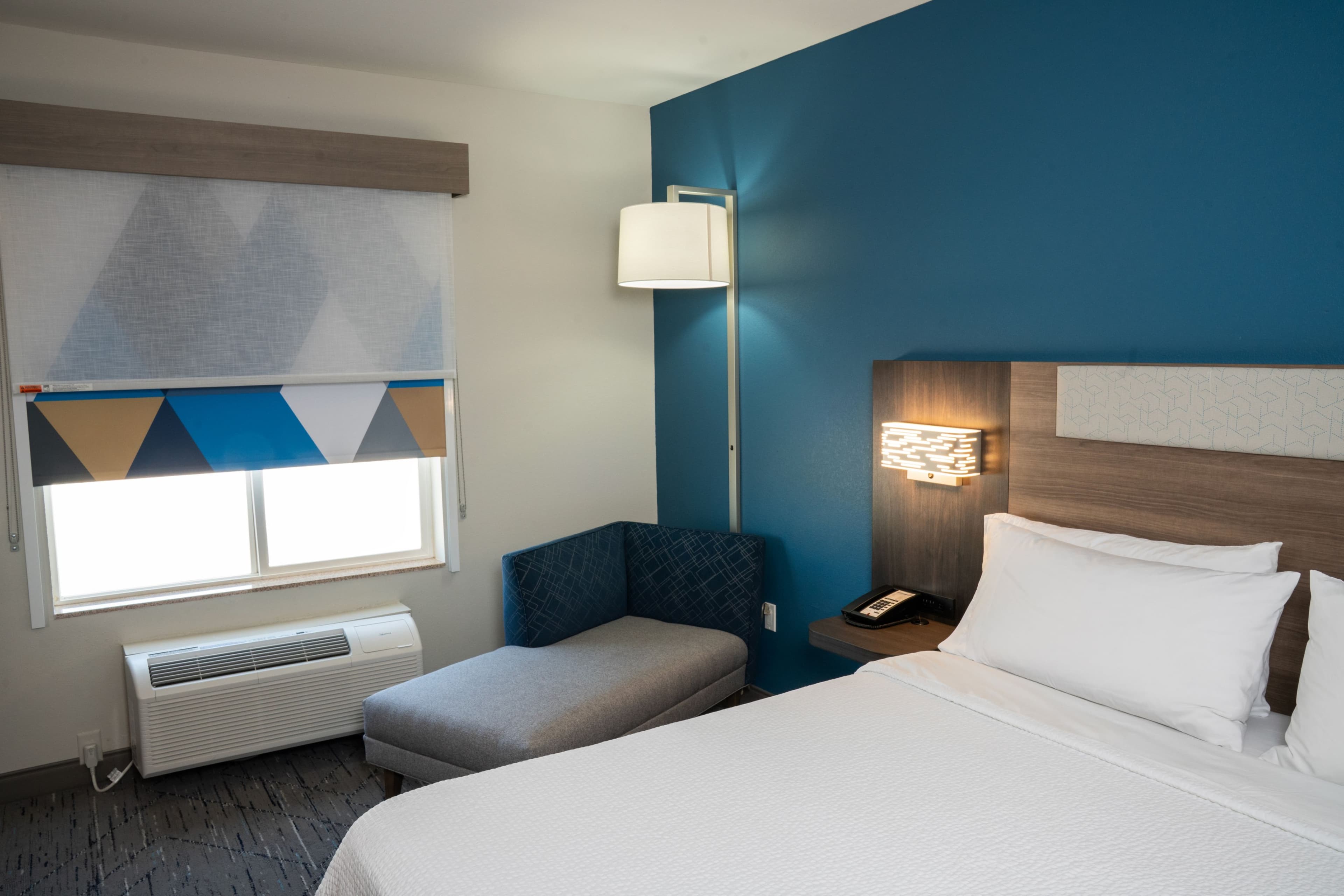 Holiday Inn Express & Suites Las Cruces North — 9