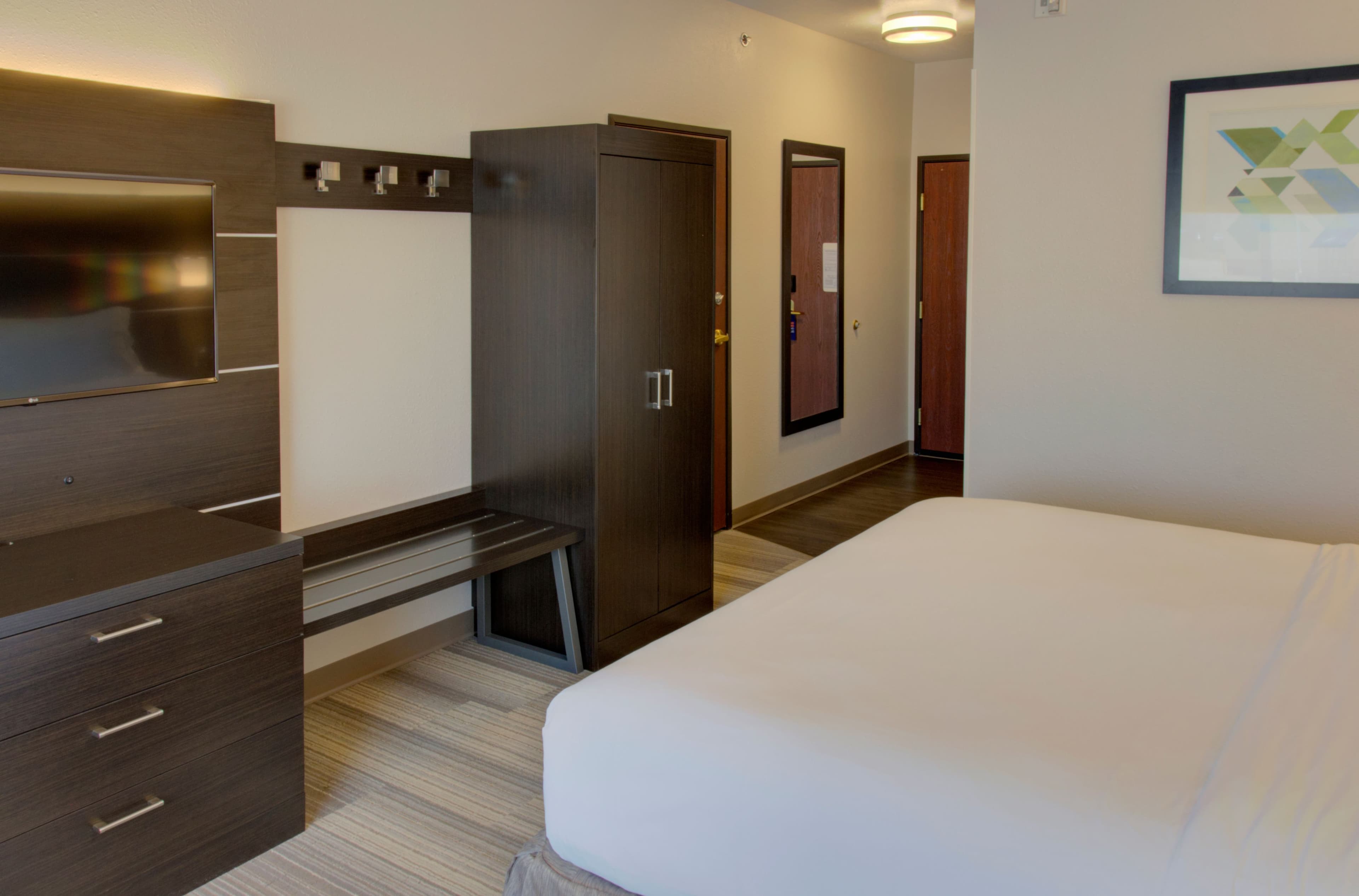 Holiday Inn Express & Suites Le Mars — 6