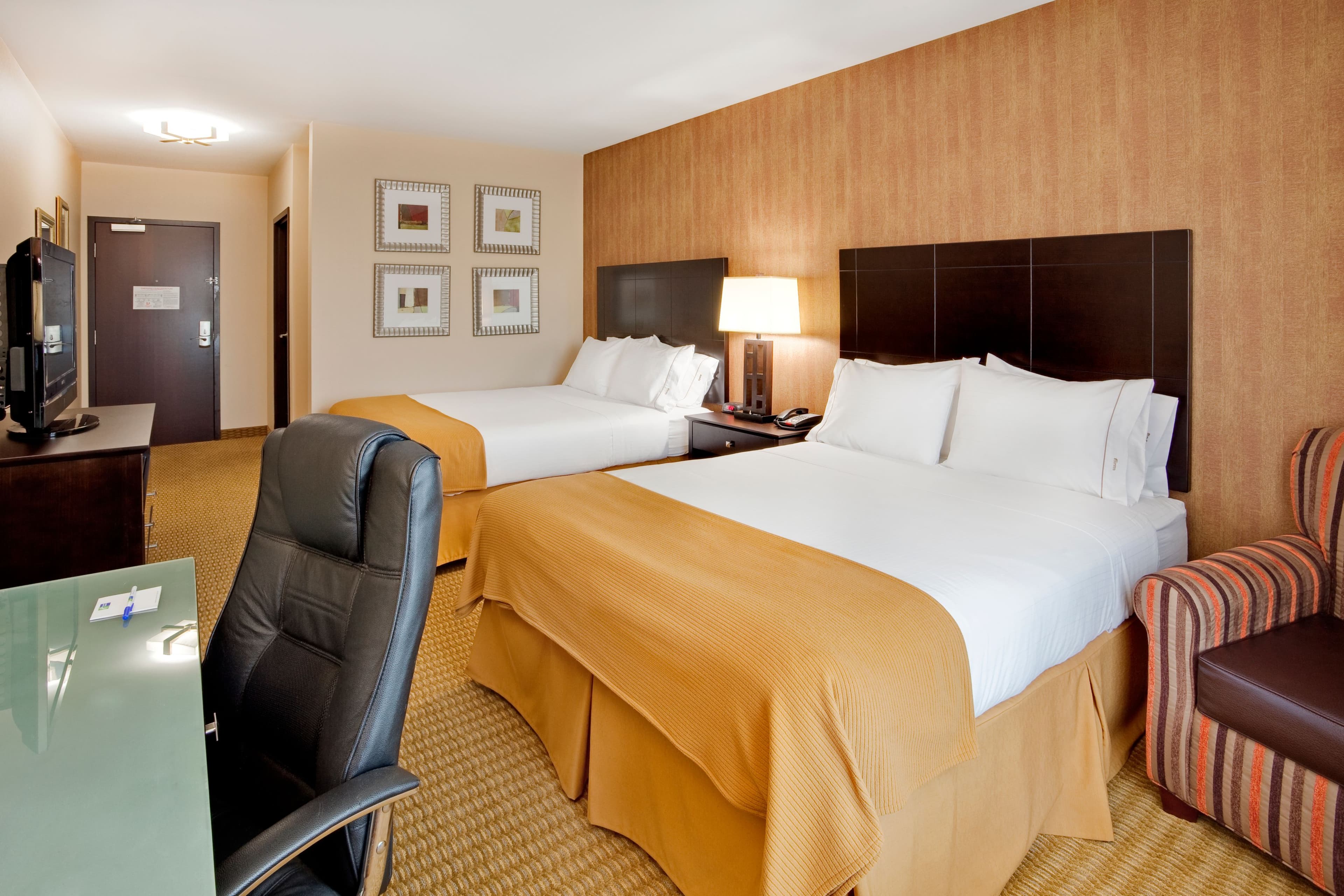 Holiday Inn Express & Suites Lebanon — 9