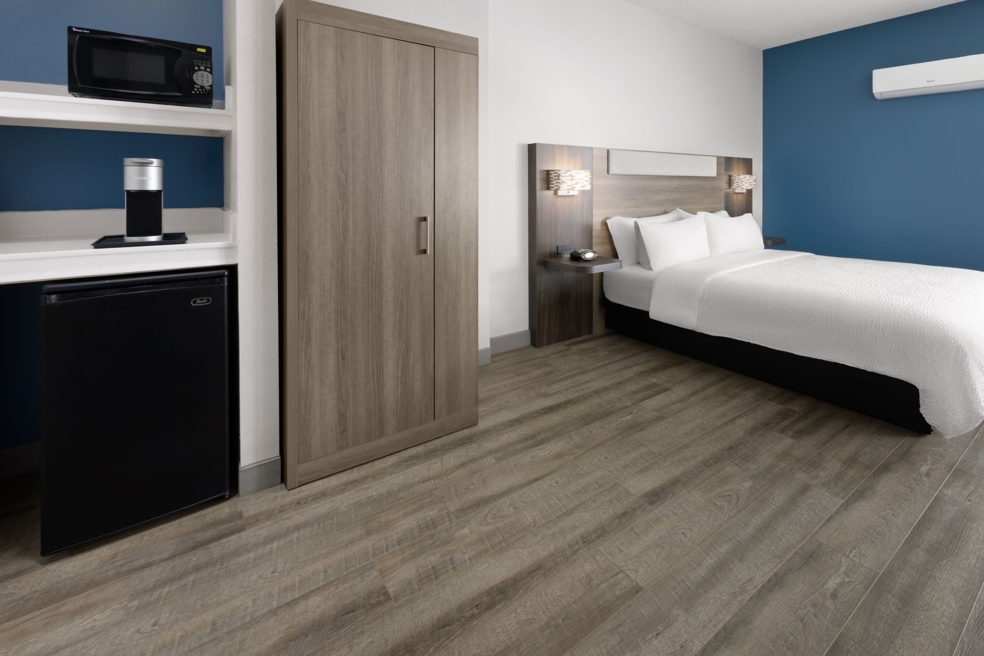 Holiday Inn Express & Suites Leesburg - Historic District — 12