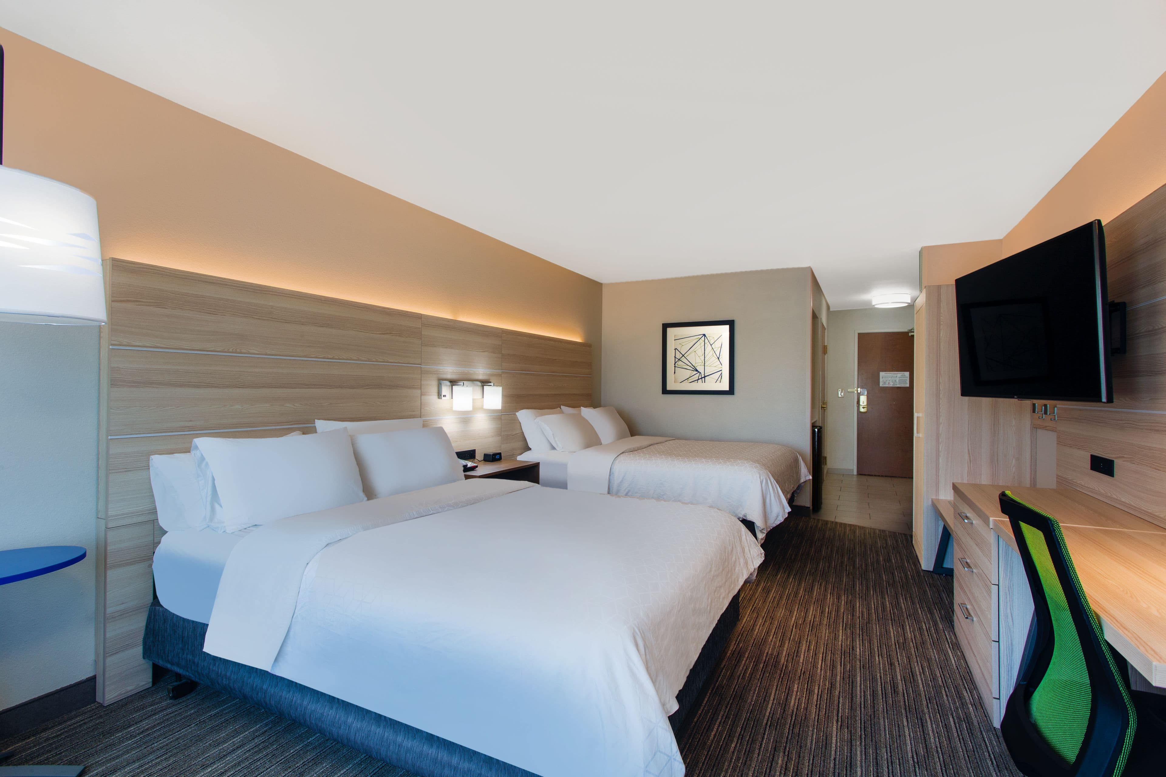 Holiday Inn Express & Suites Lewisburg — 13