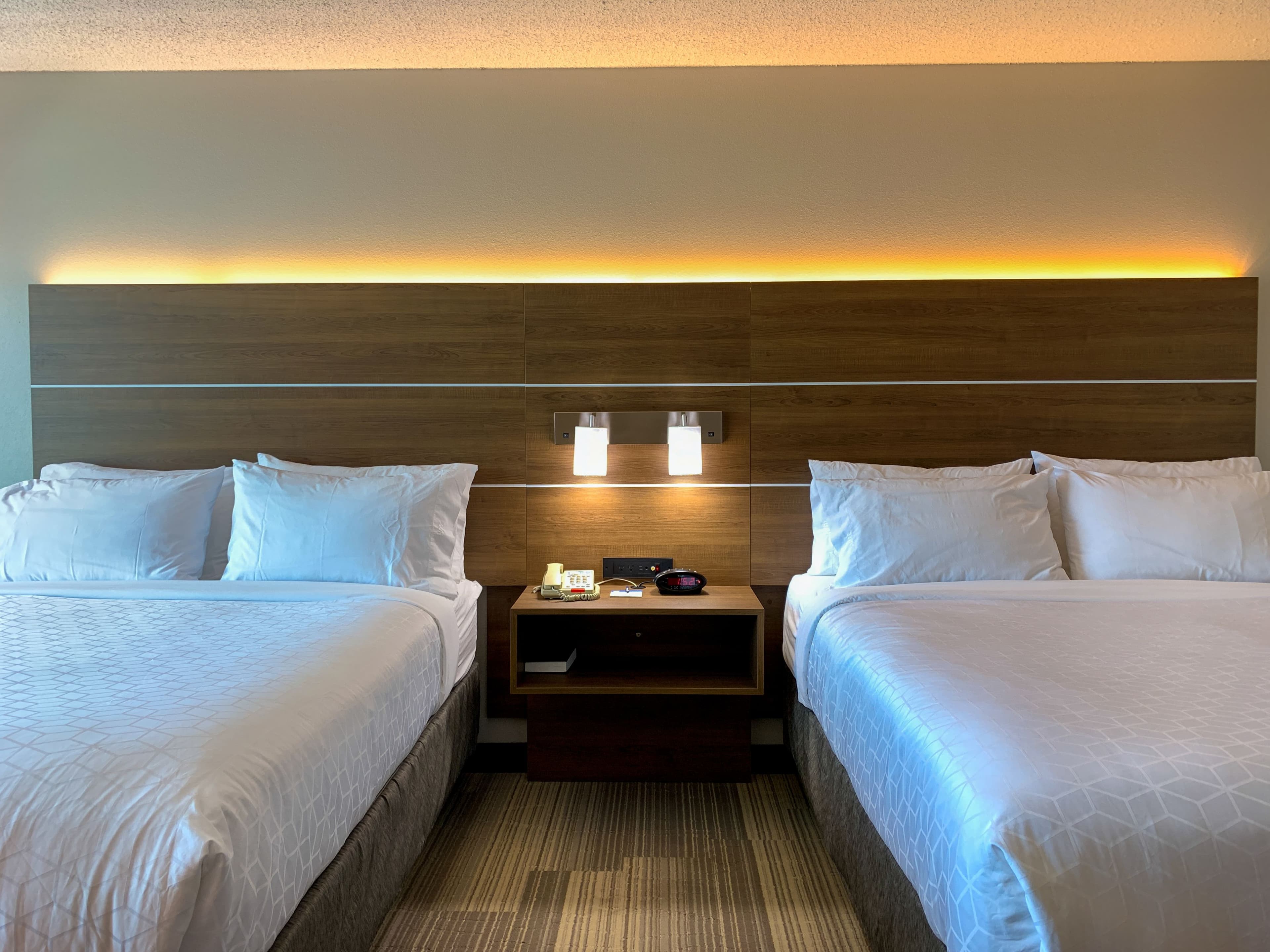Holiday Inn Express & Suites Lexington Dtwn Area-Keeneland — 18