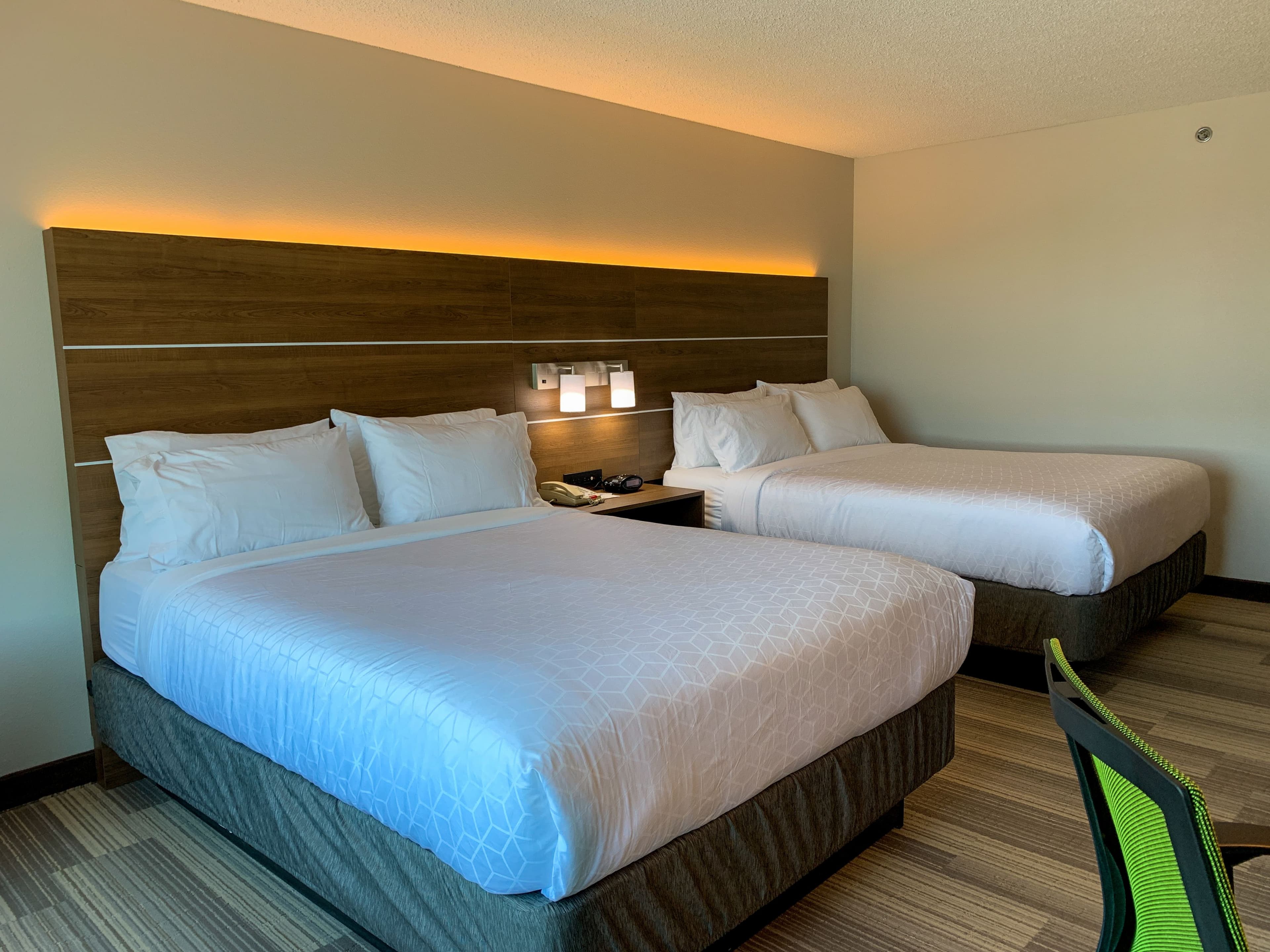 Holiday Inn Express & Suites Lexington Dtwn Area-Keeneland — 16