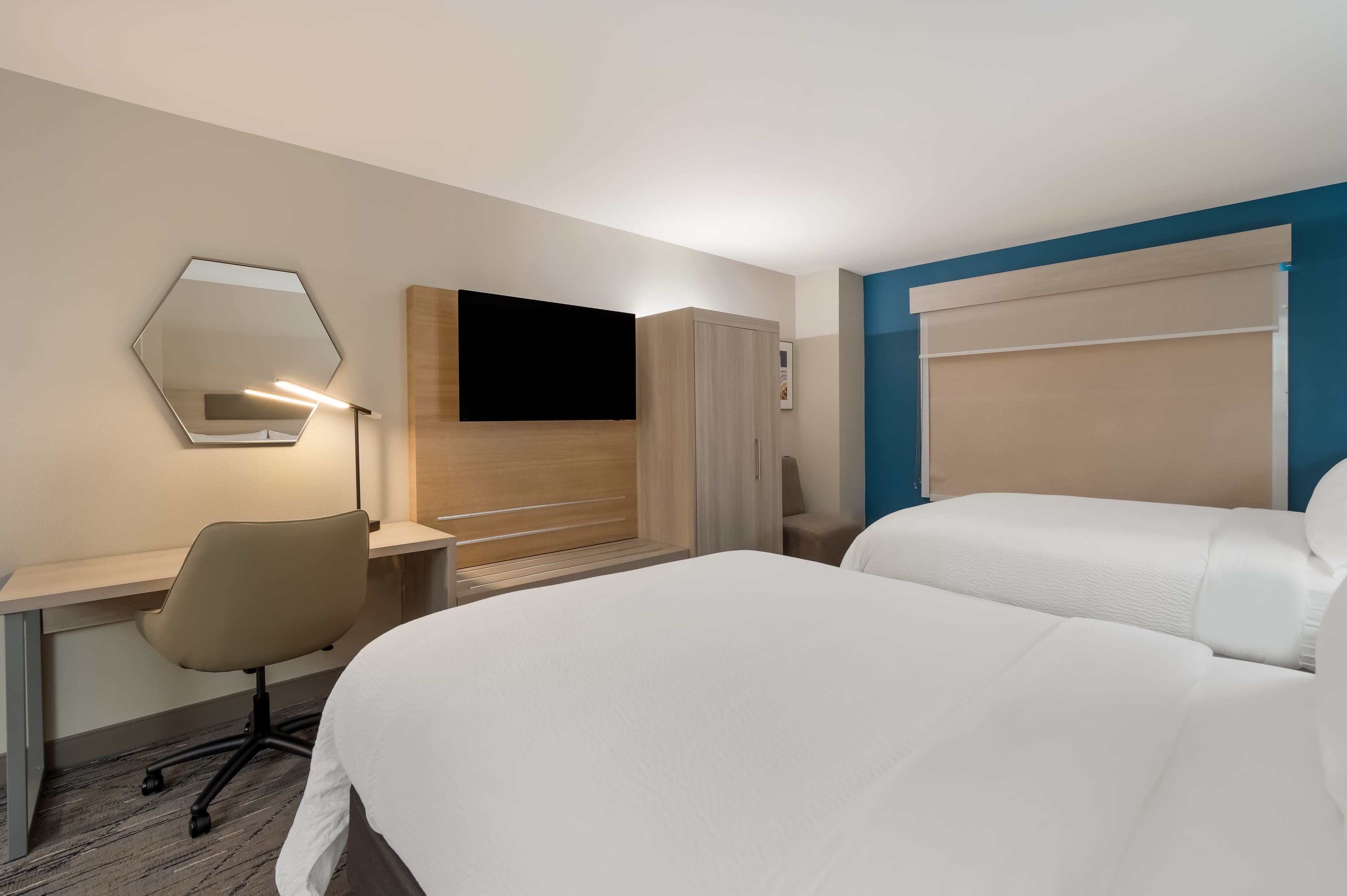 Holiday Inn Express & Suites Lexington — 25
