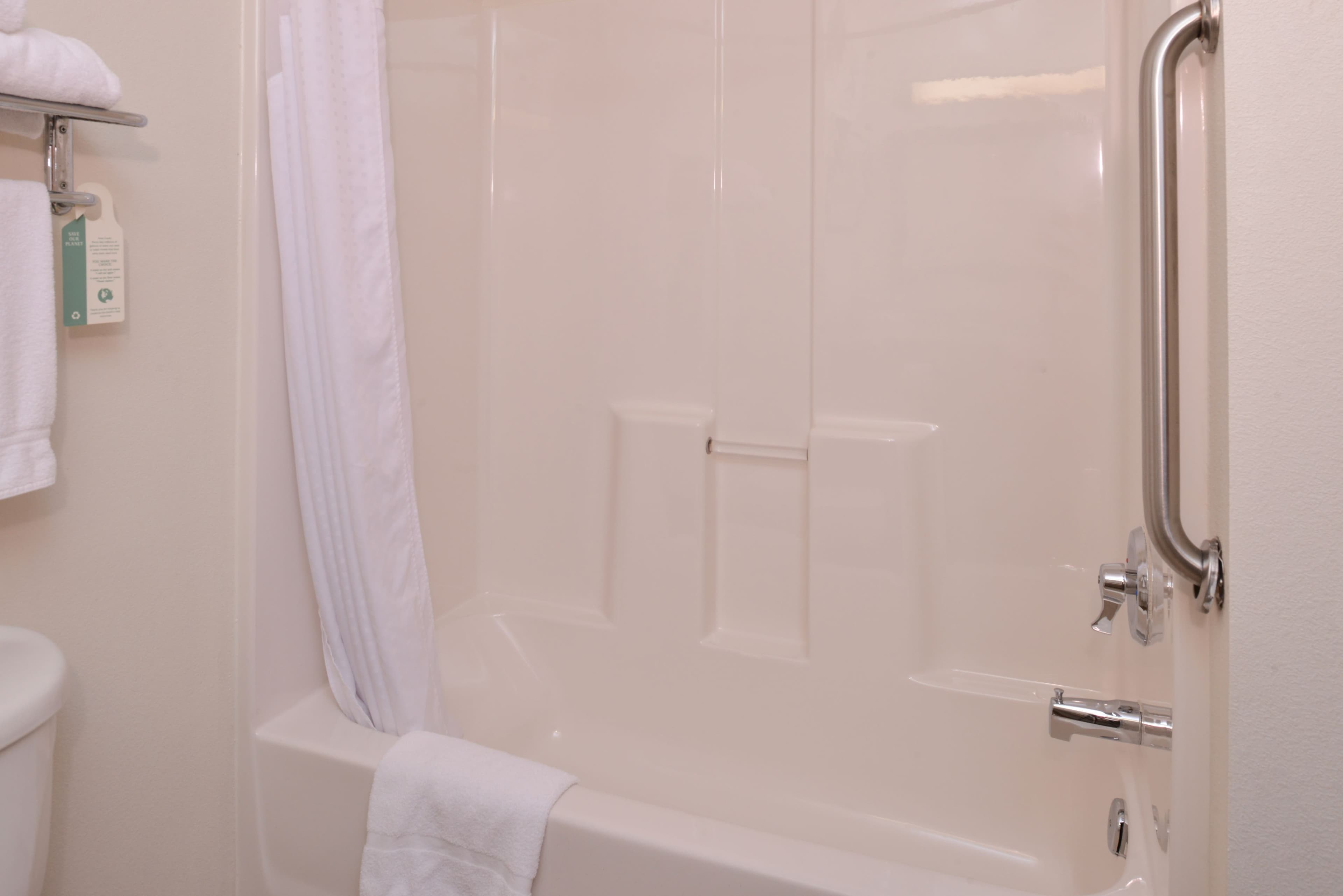 Holiday Inn Express & Suites Lancaster-Lititz — 7