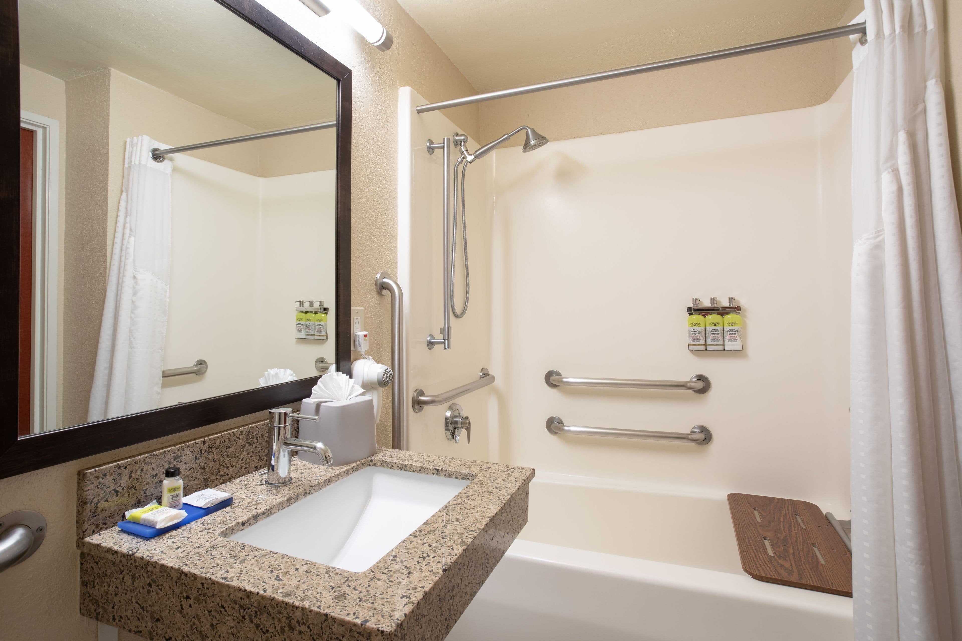 Holiday Inn Express & Suites Denver SW-Littleton — 11