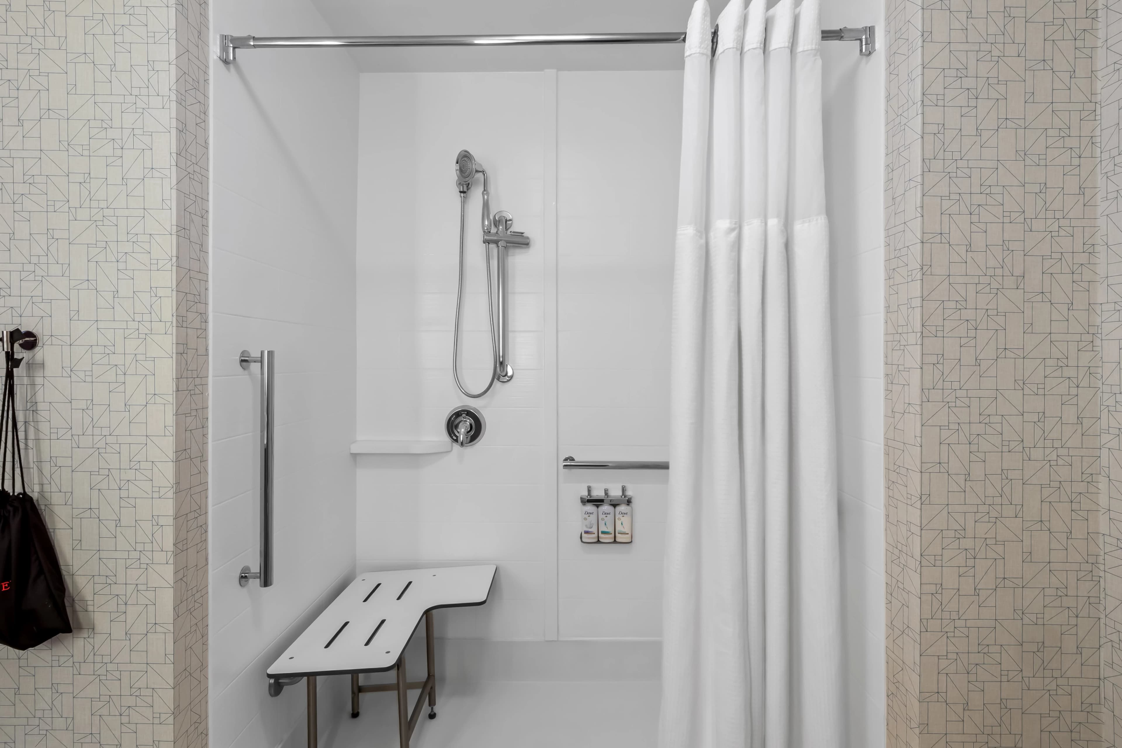 Holiday Inn Express & Suites Detroit Northwest - Livonia — 18