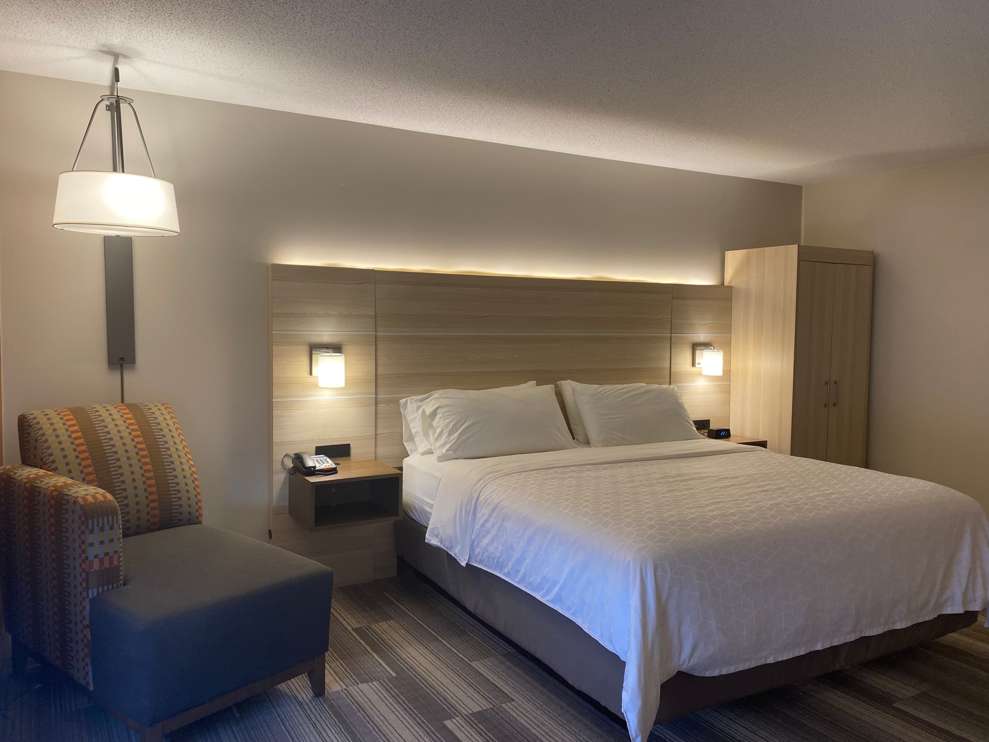 Holiday Inn Express & Suites Logansport — 9