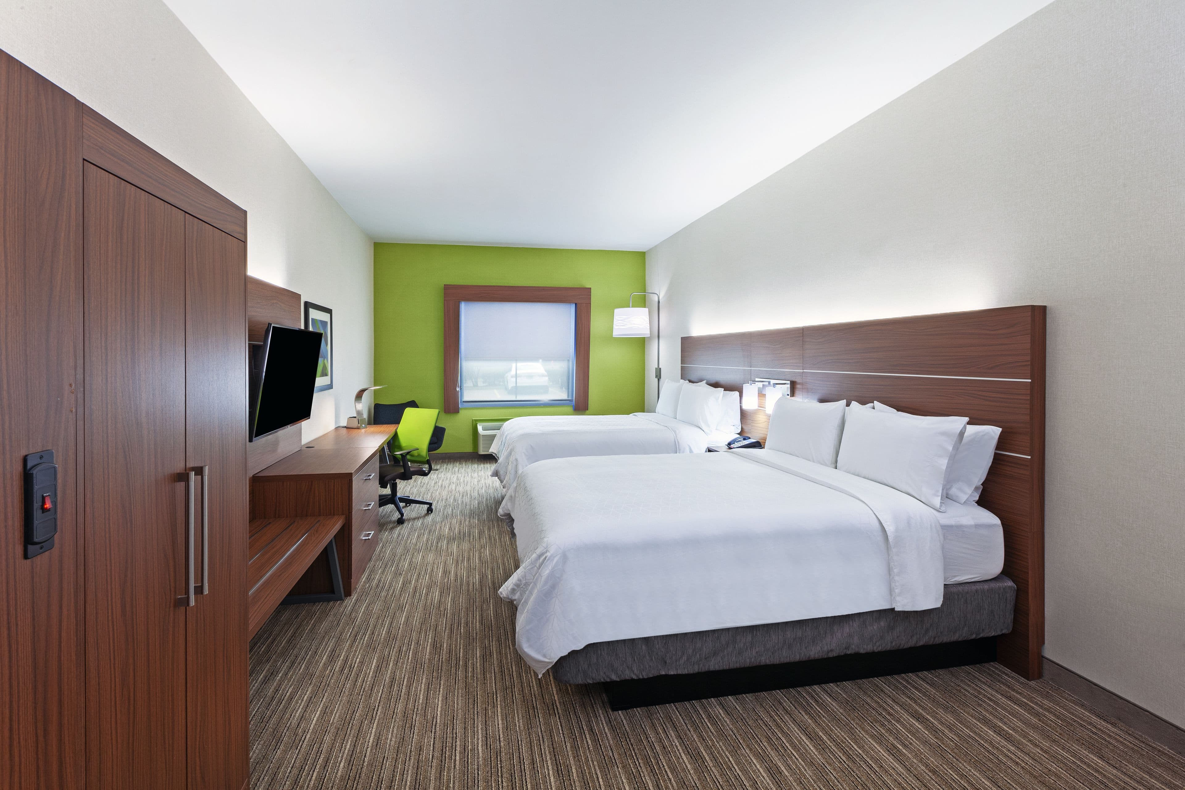 Holiday Inn Express & Suites Longview South I-20 — 6