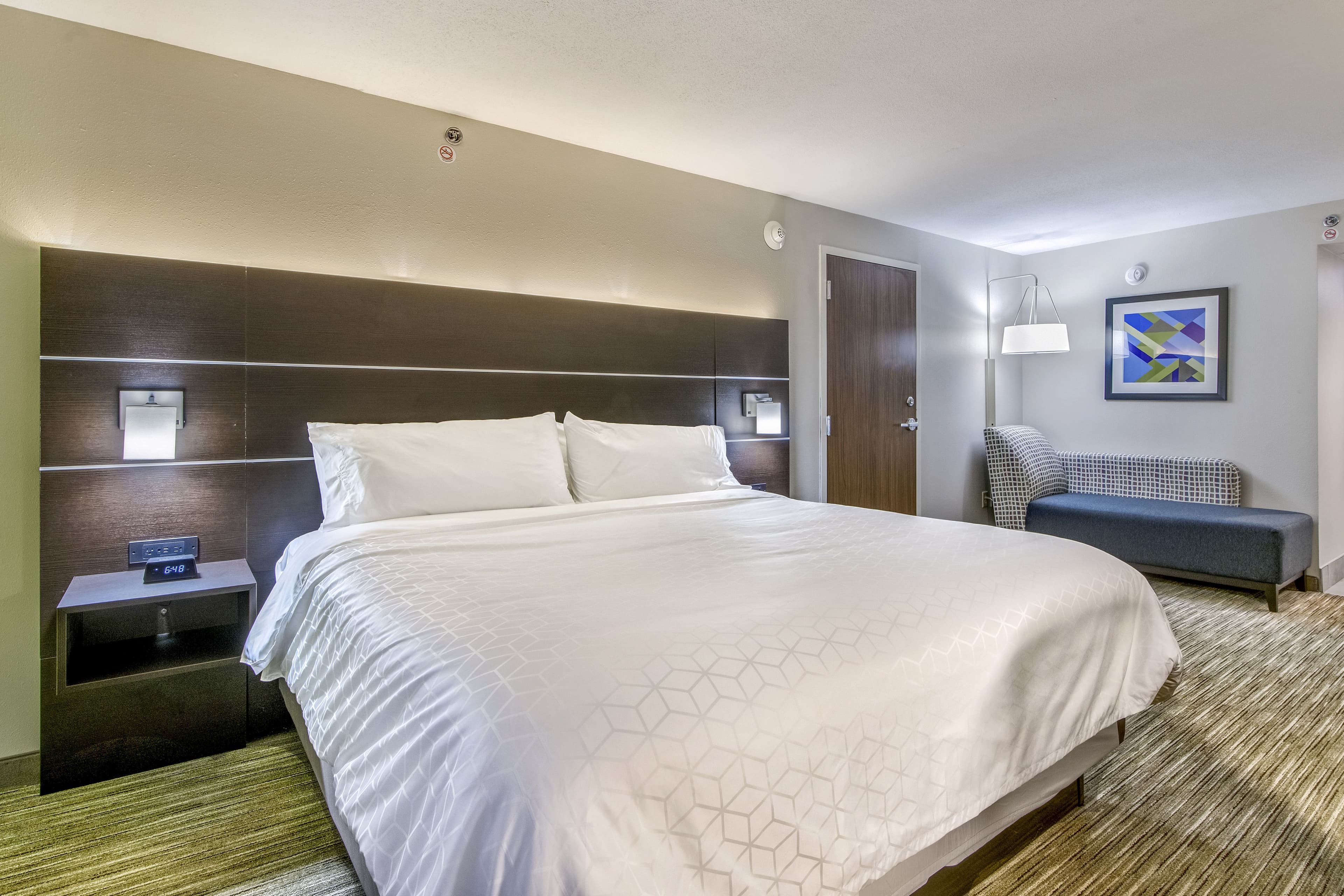 Holiday Inn Express & Suites Longview North — 9