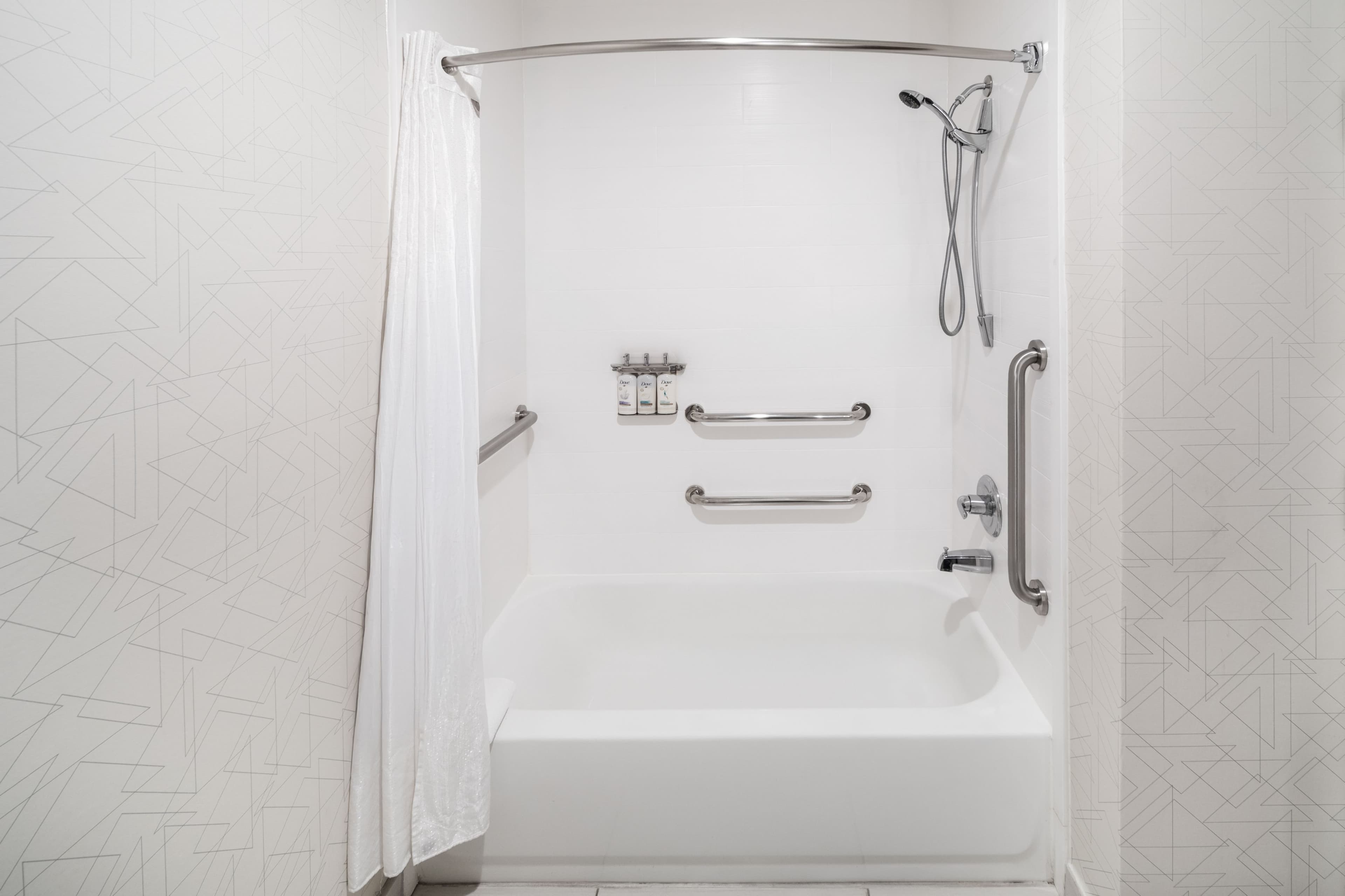 Holiday Inn Express & Suites Lonoke I-40 (Exit 175) — 16
