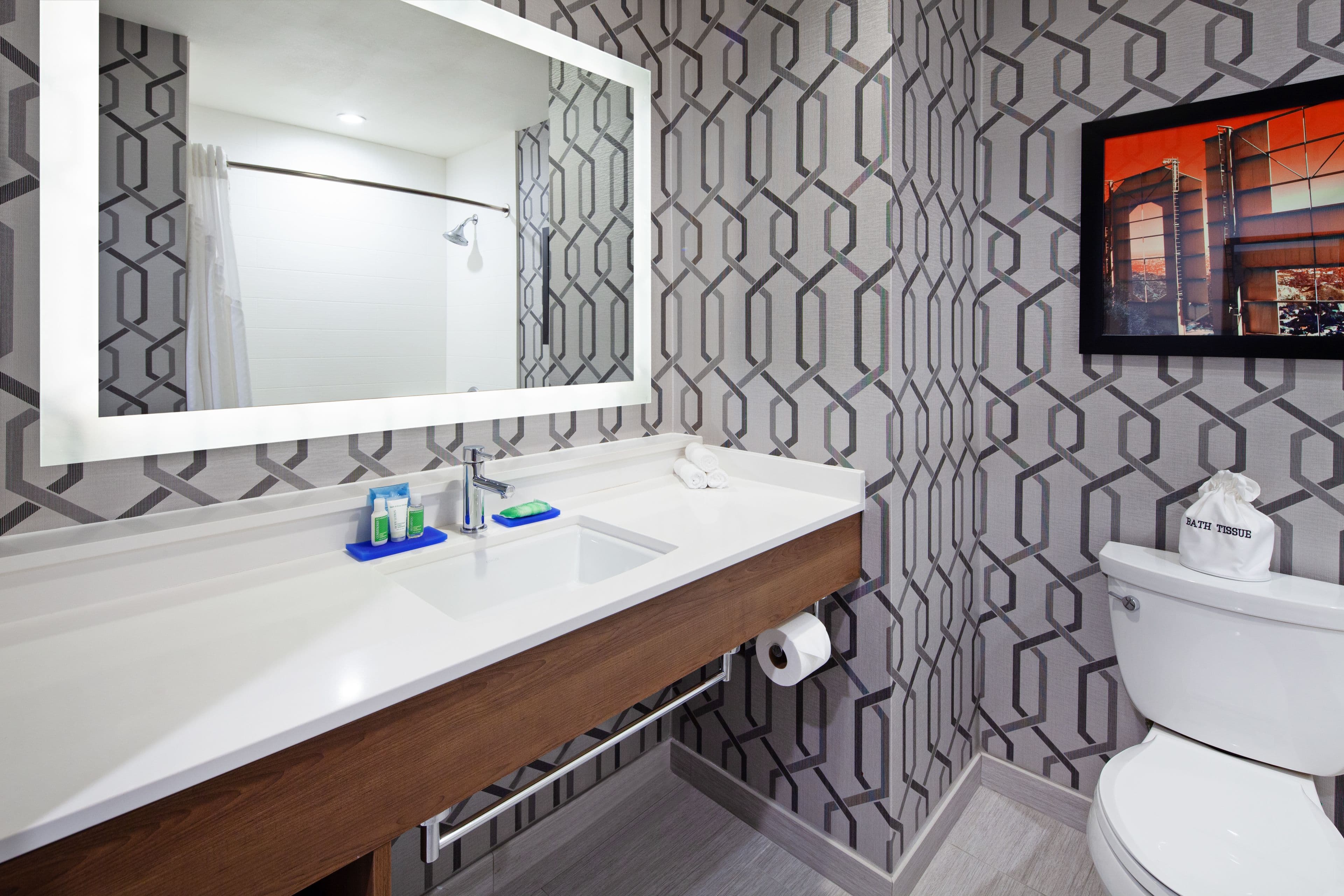 Holiday Inn Express & Suites Hollywood Walk Of Fame — 19
