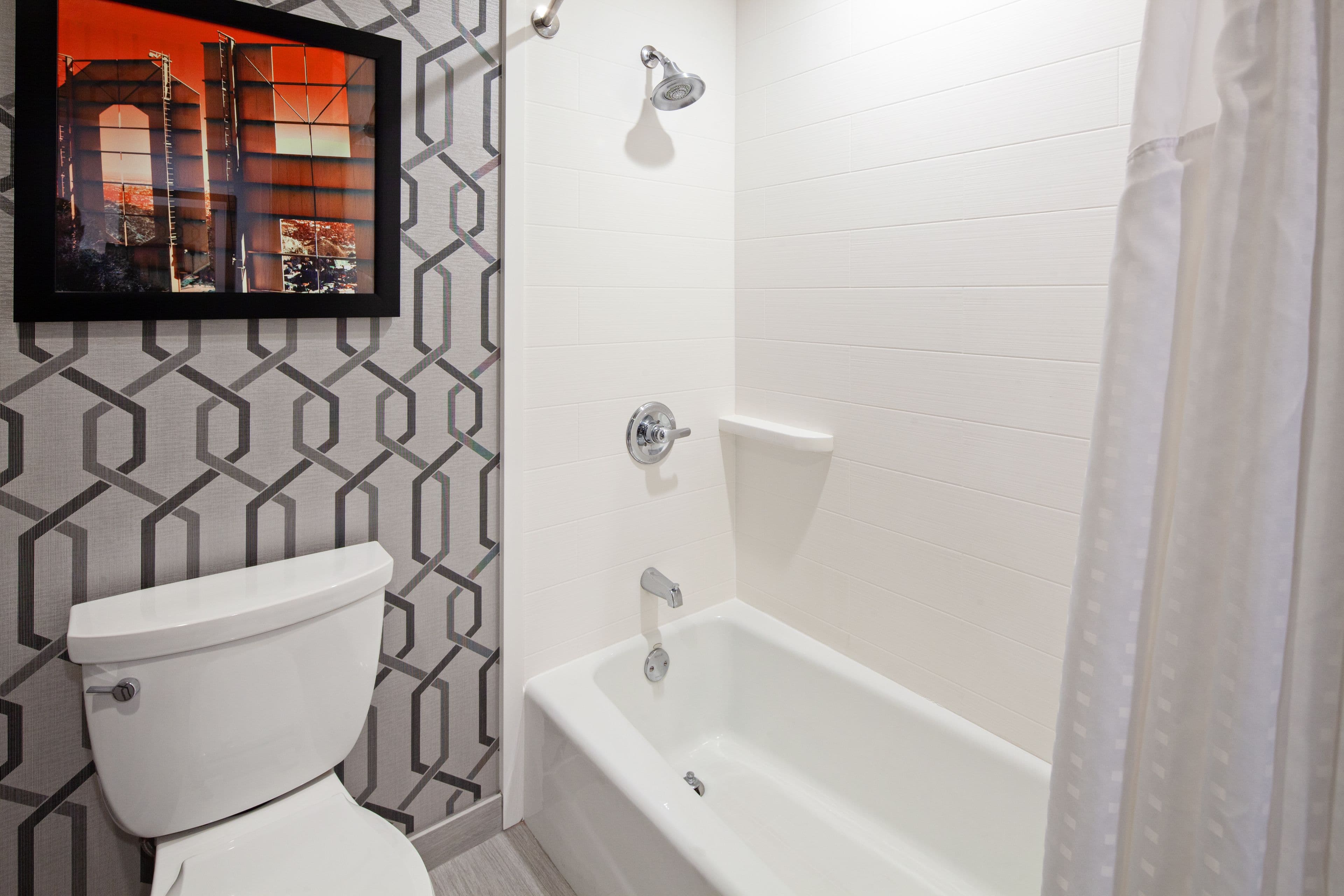 Holiday Inn Express & Suites Hollywood Walk Of Fame — 18