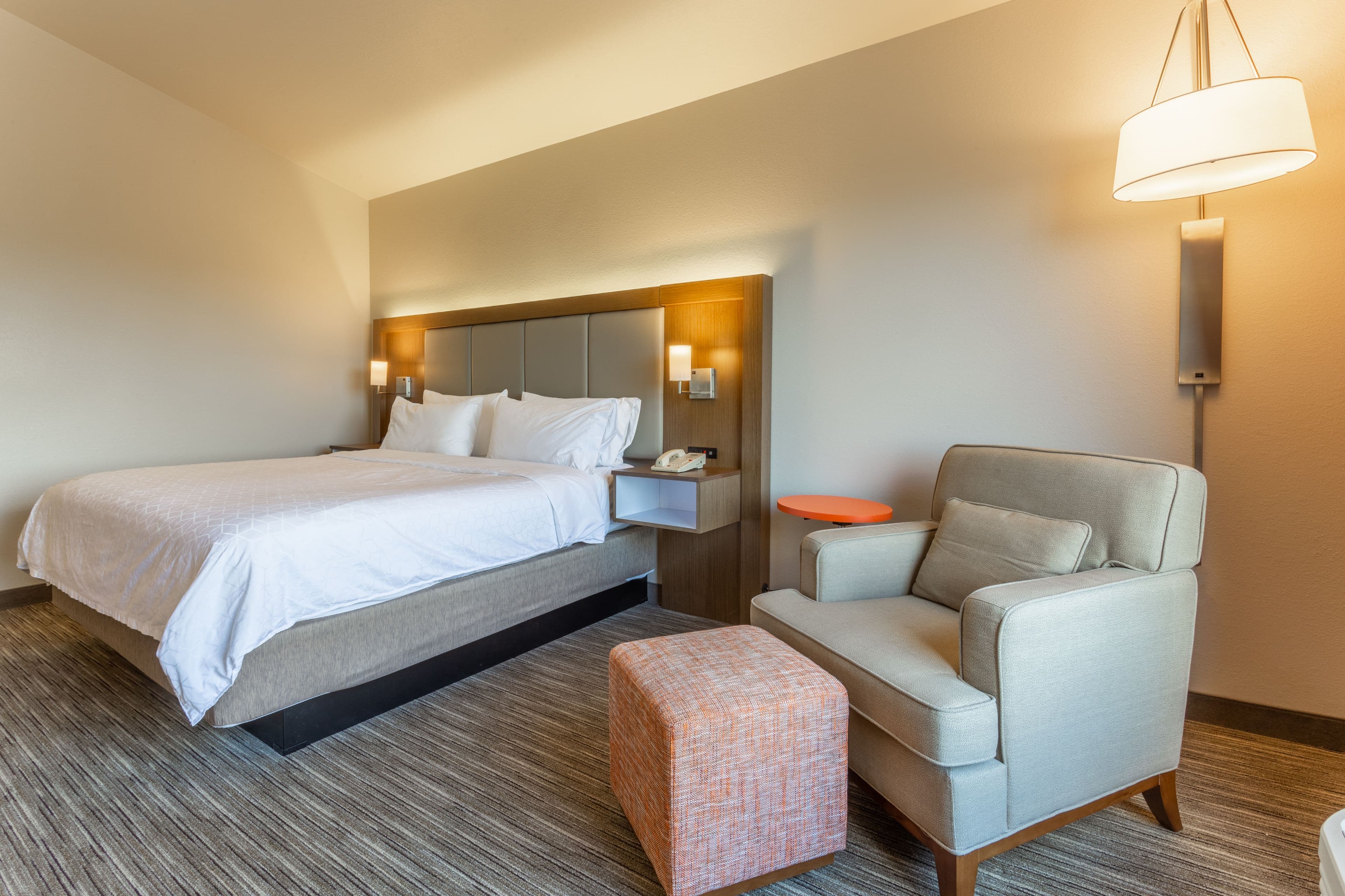 Standard Room - Image 11