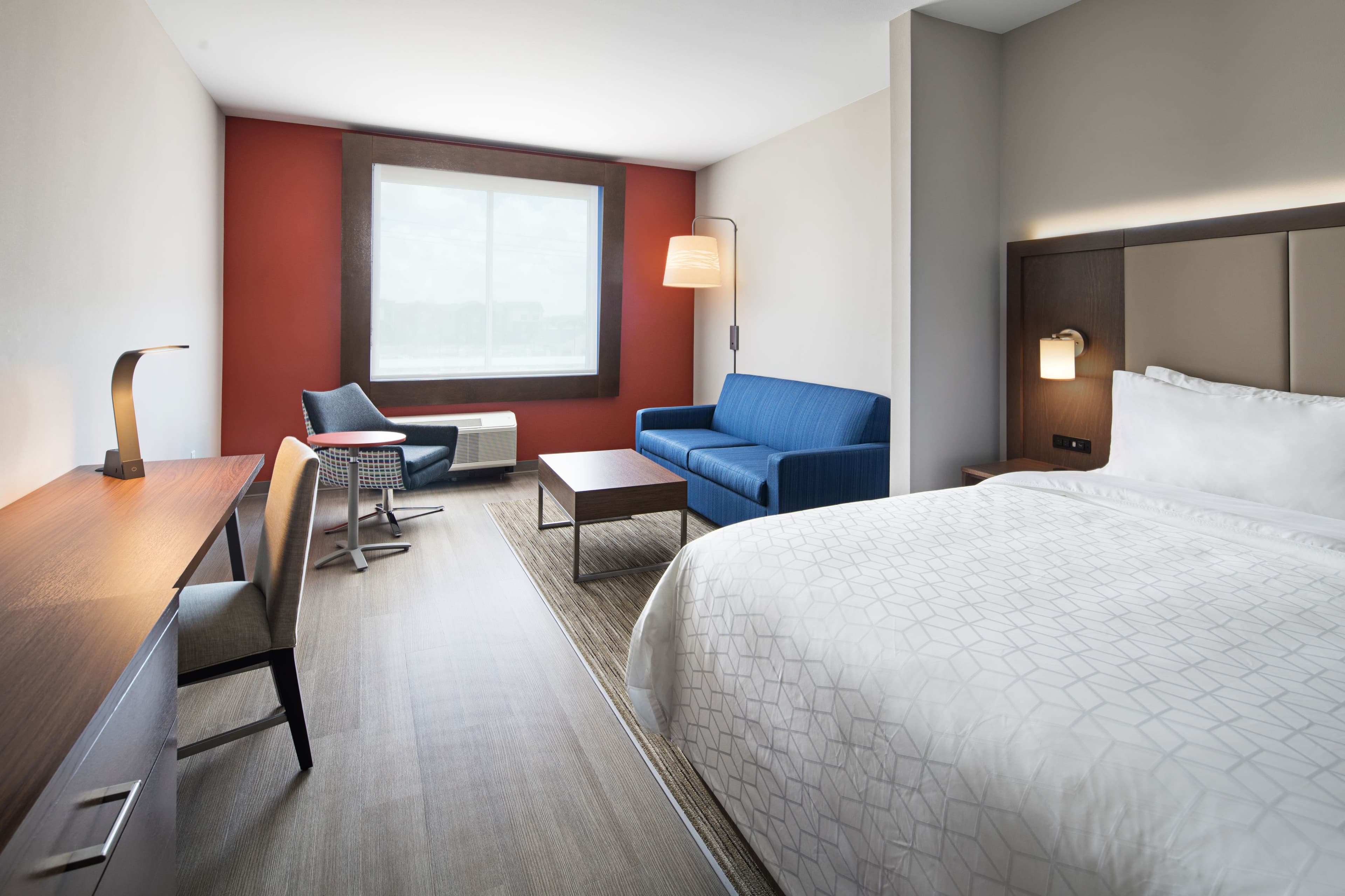 Holiday Inn Express & Suites Lubbock Central - Univ Area — 24