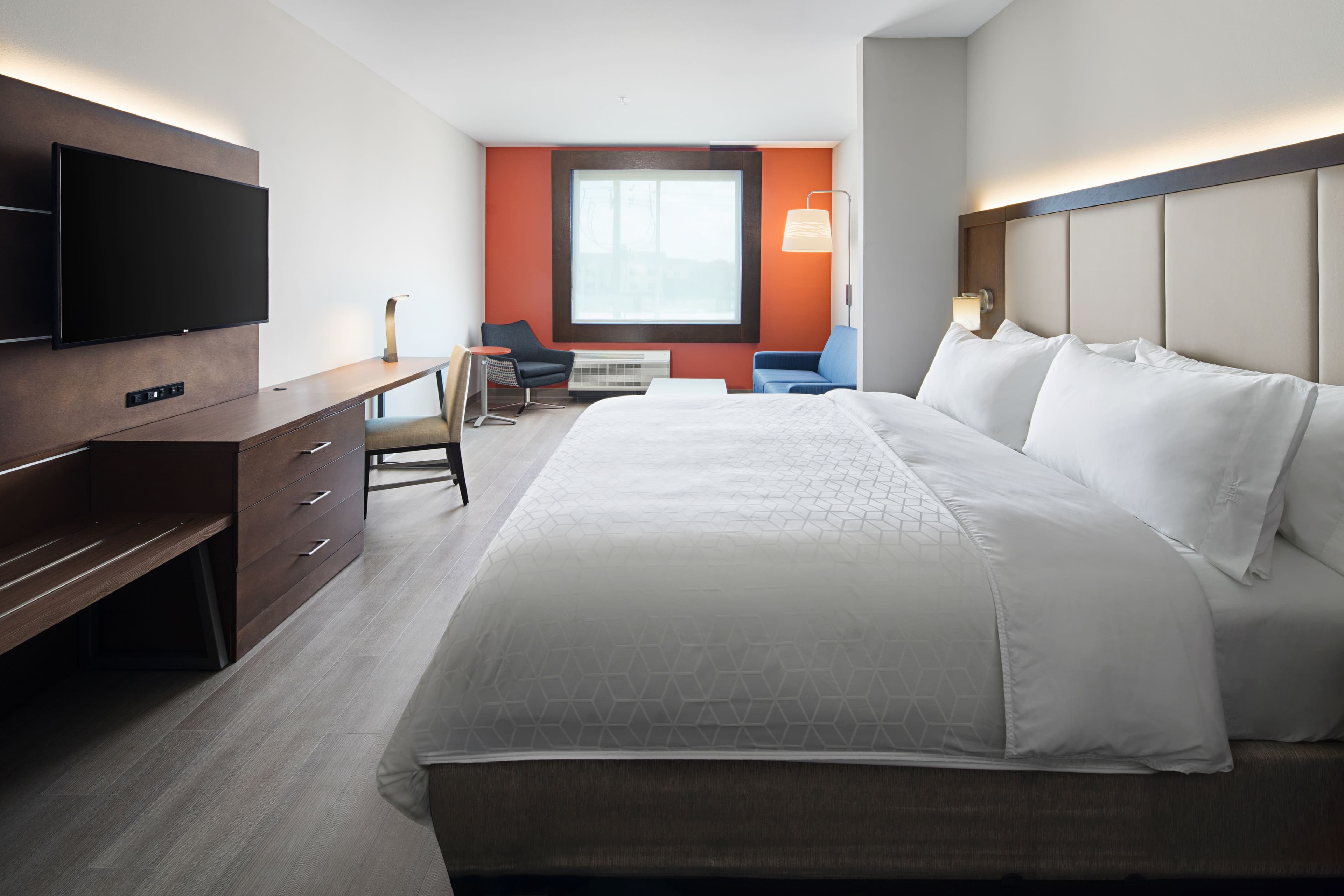 Holiday Inn Express & Suites Lubbock Central - Univ Area — 25