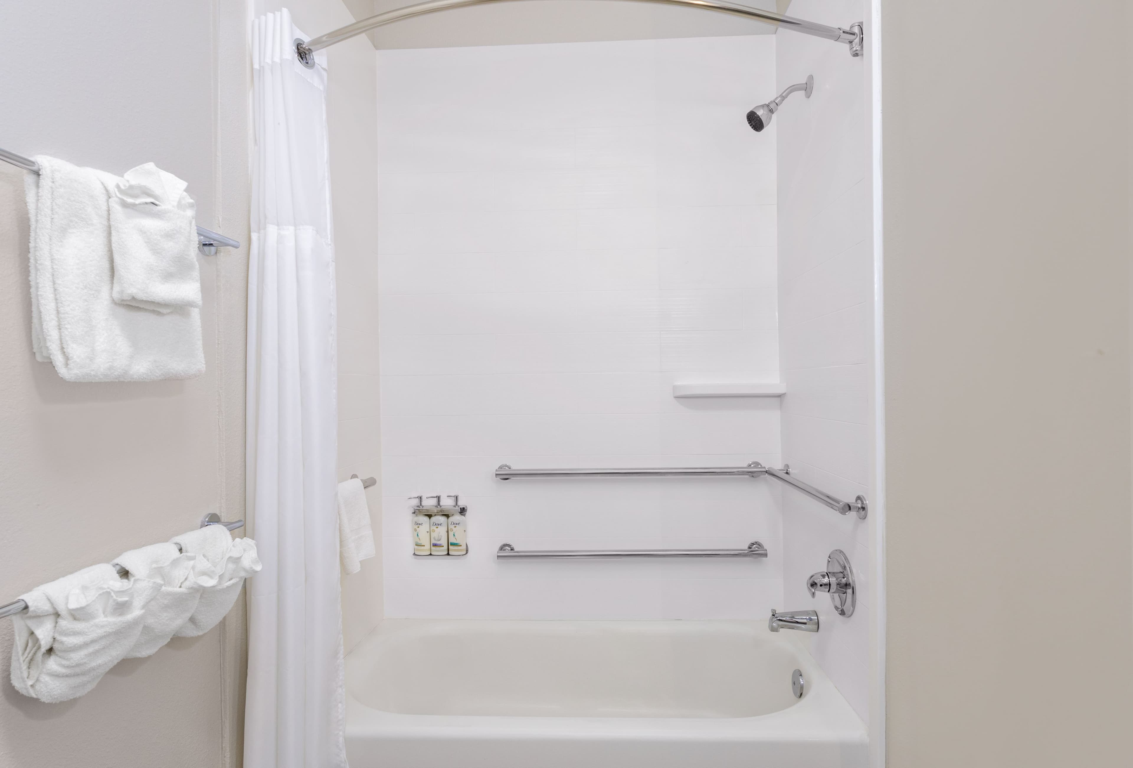 Holiday Inn Express & Suites Jacksonville - MacClenny I-10 — 19