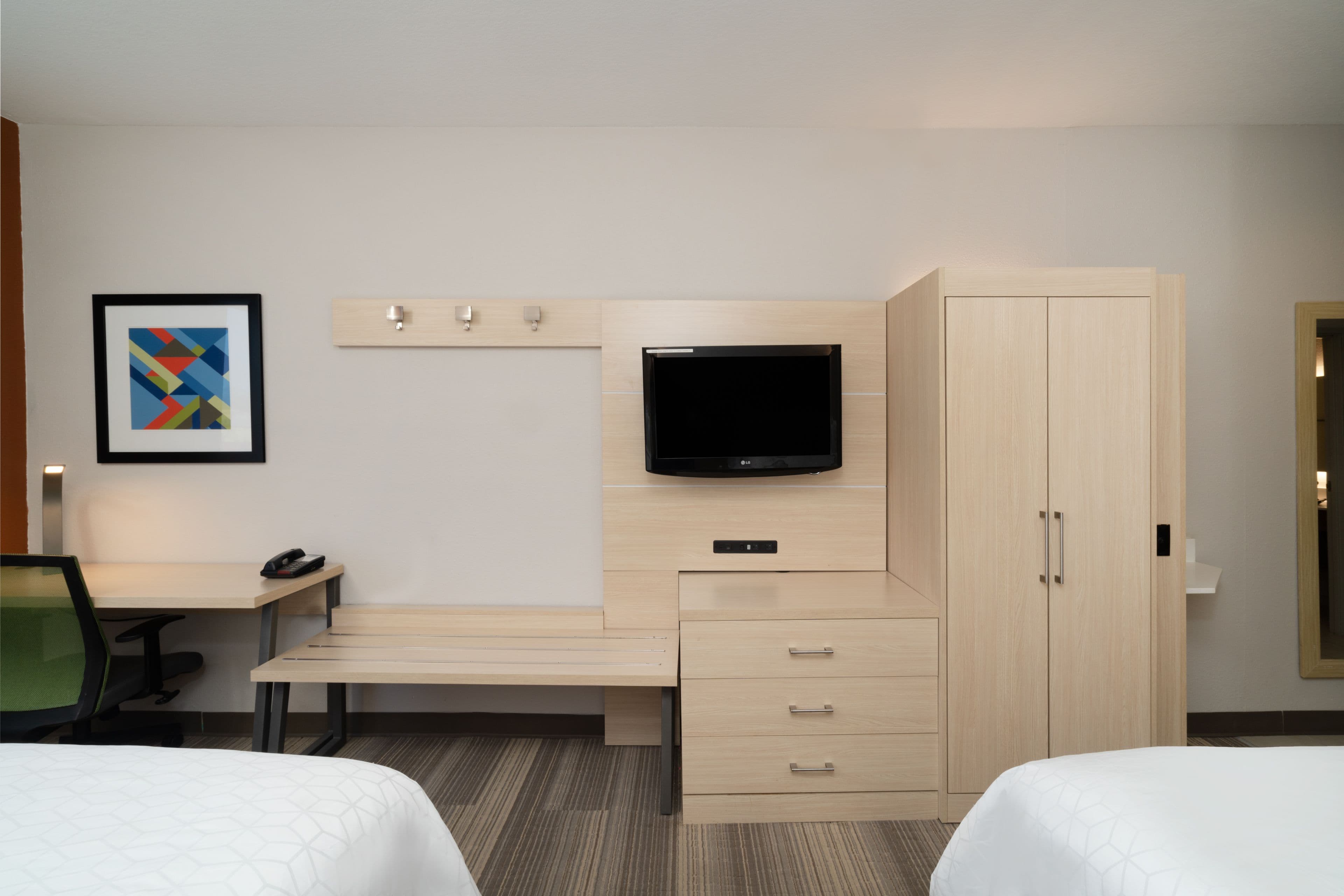 Holiday Inn Express & Suites Magee — 23