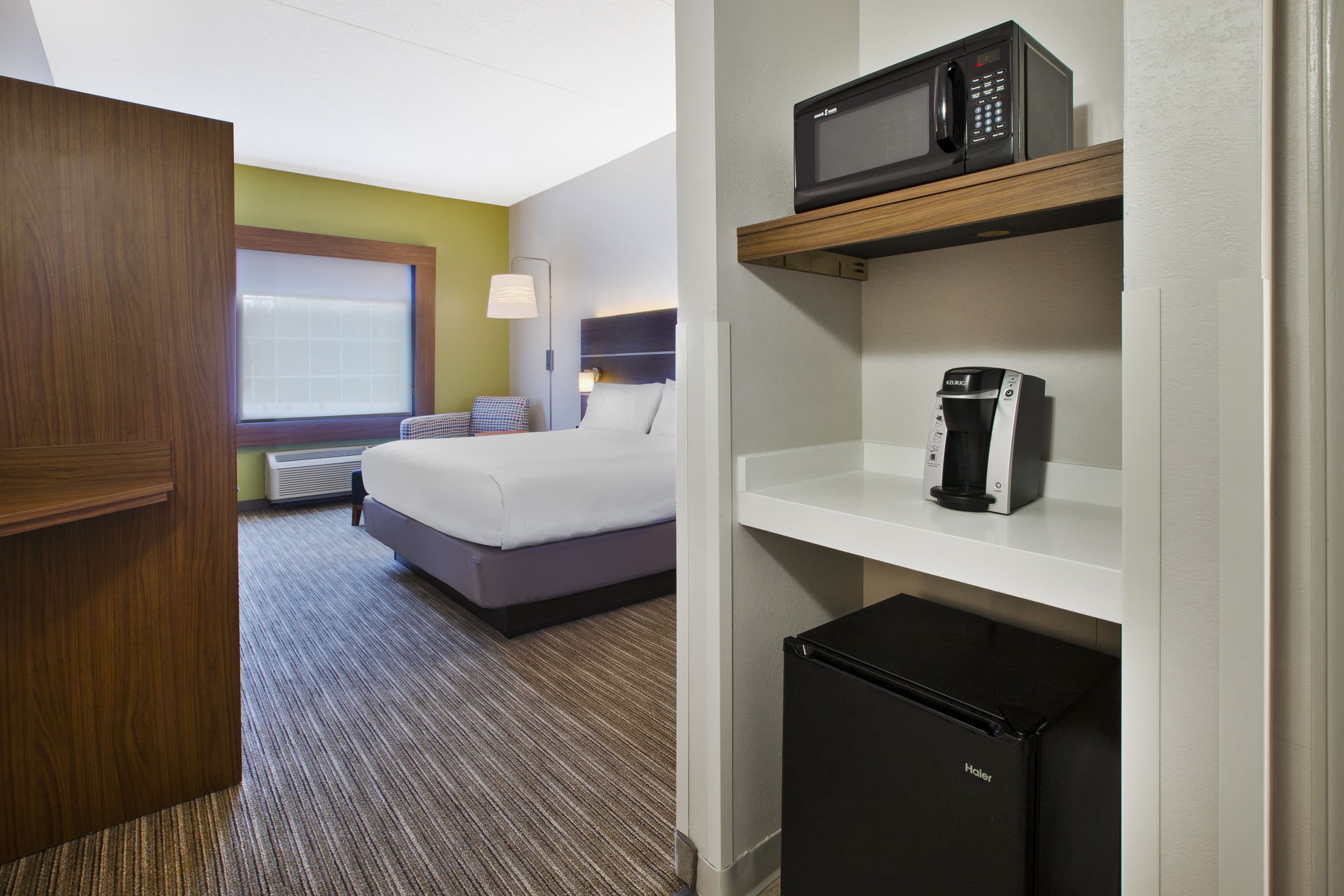 Holiday Inn Express & Suites Manchester-Conf Ctr(Tullahoma) — 8