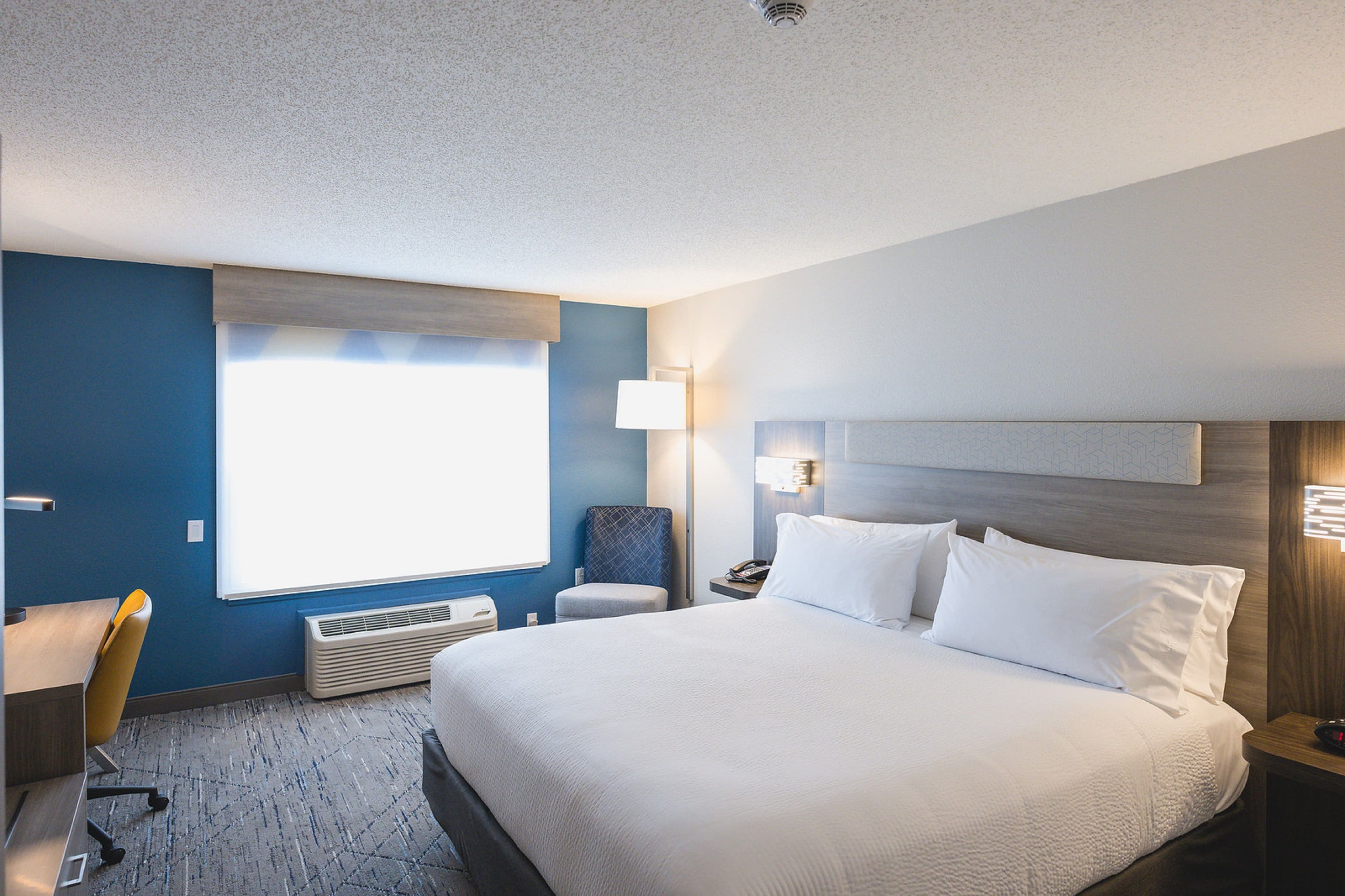 Holiday Inn Express & Suites Marquette — 19