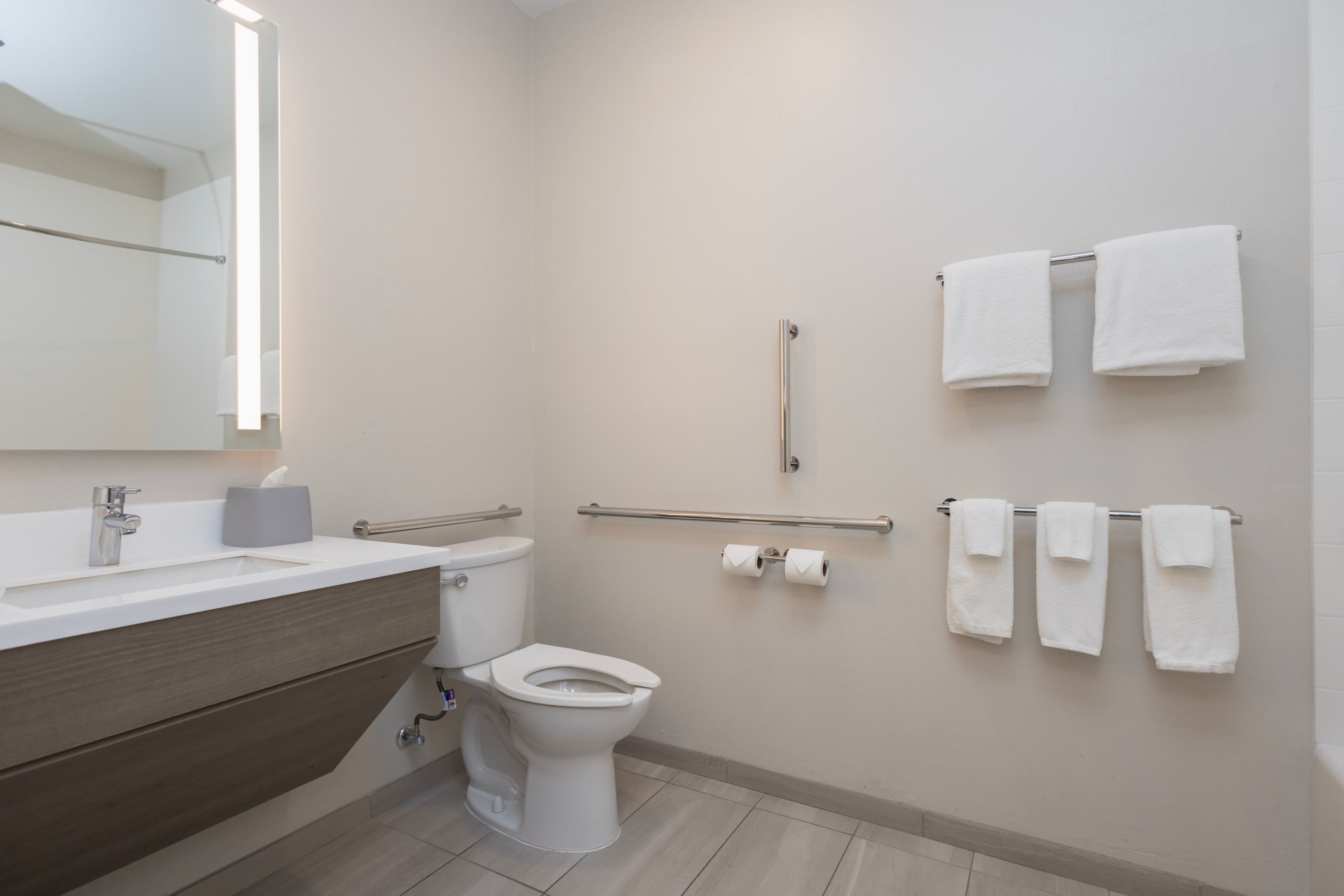 Holiday Inn Express & Suites Marysville — 15