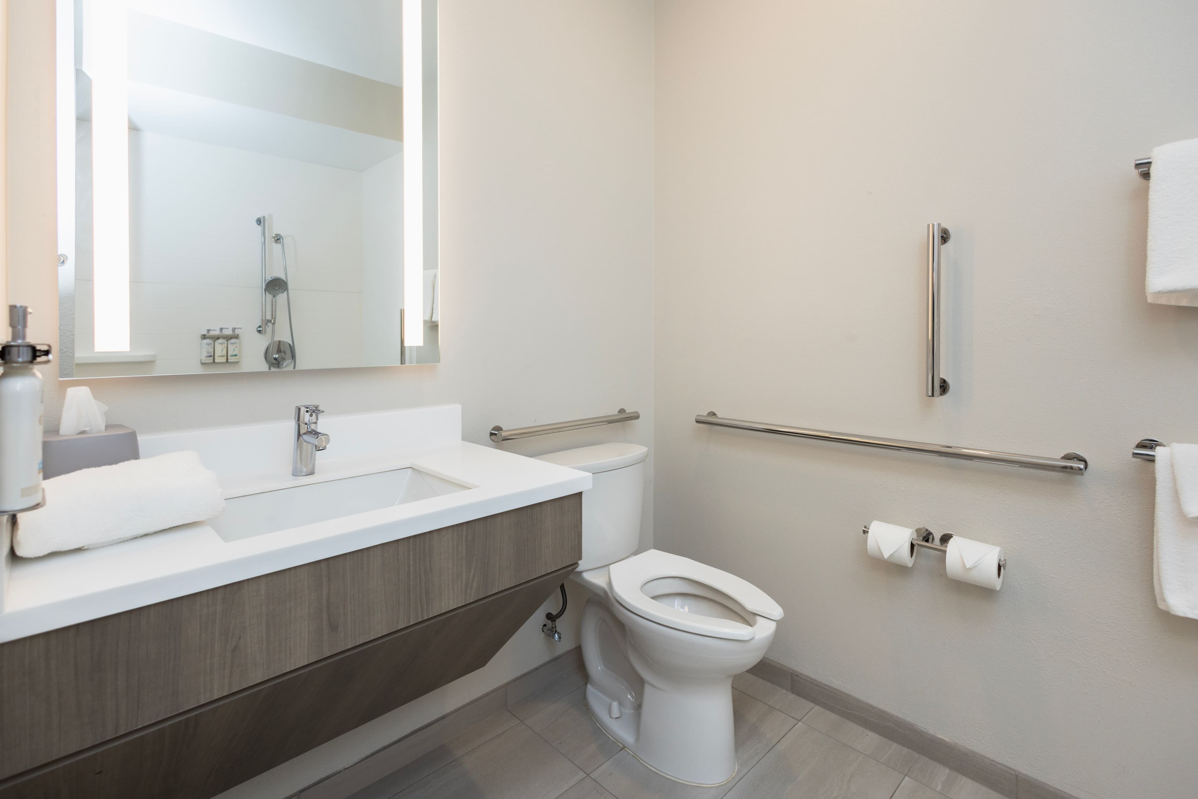 Holiday Inn Express & Suites Marysville — 27