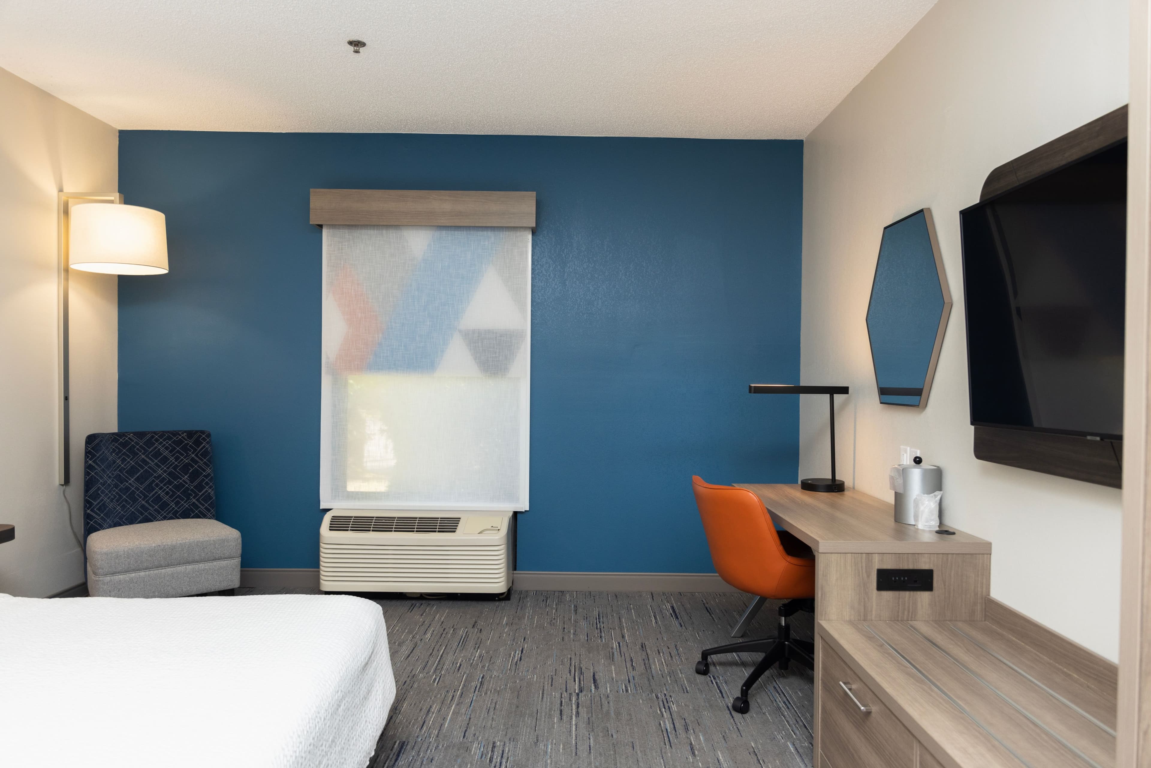 Holiday Inn Express & Suites Marysville — 17