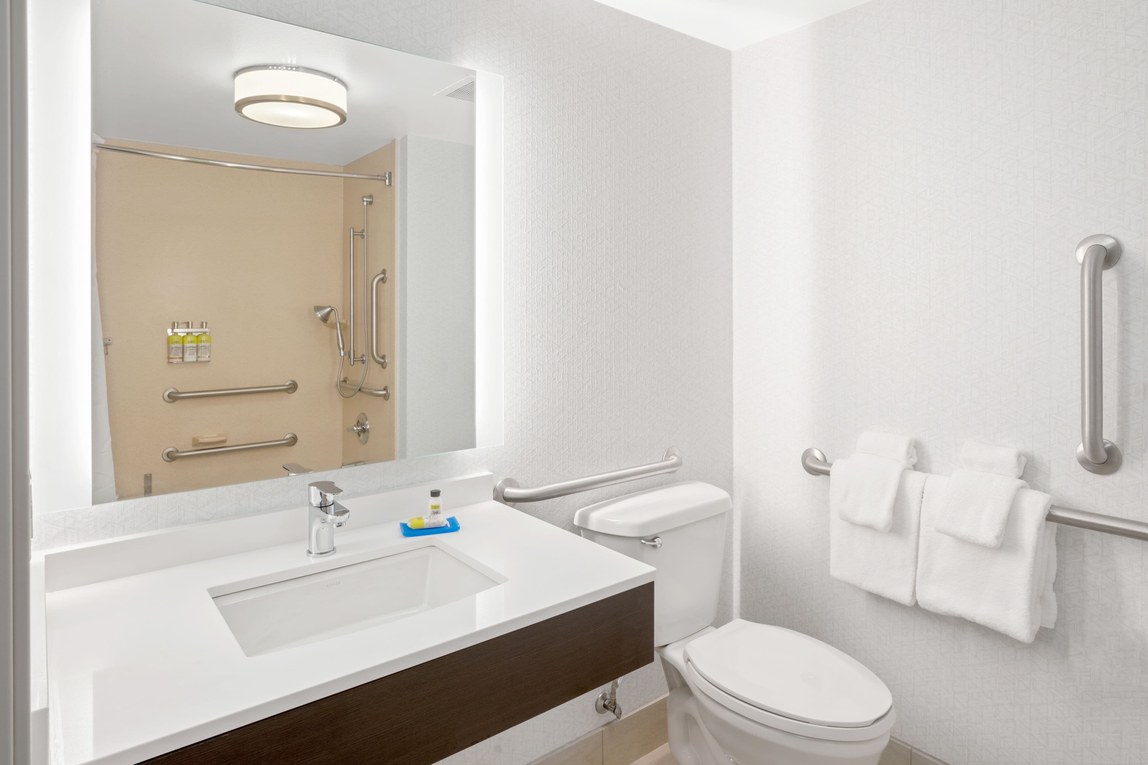 Holiday Inn Express & Suites Marysville — 16