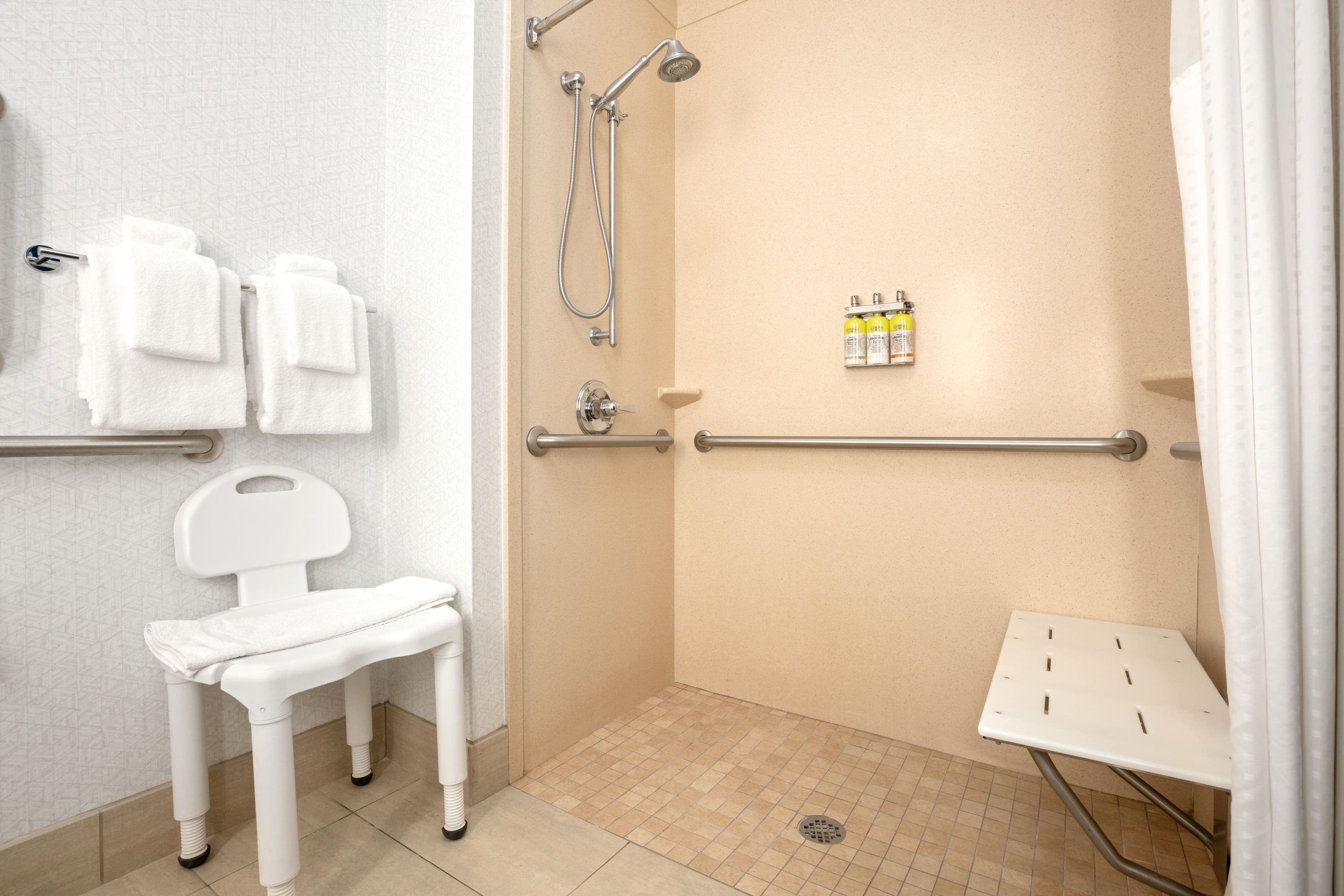 Holiday Inn Express & Suites Marysville — 18