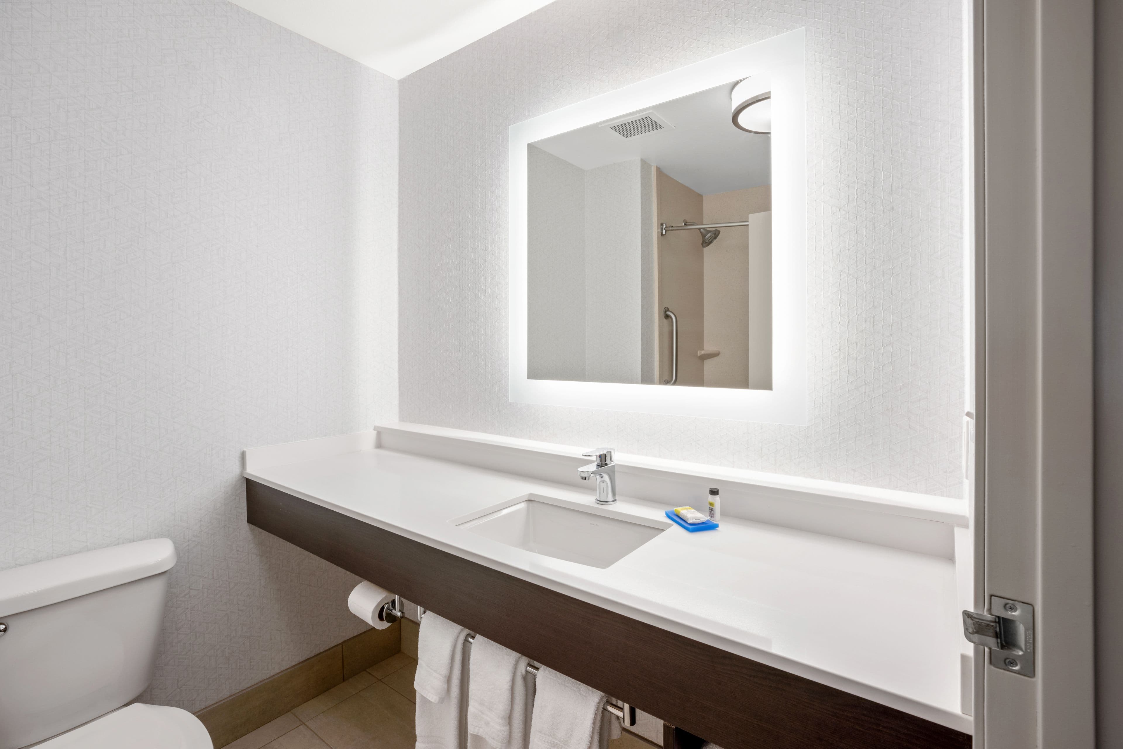 Holiday Inn Express & Suites Marysville — 22