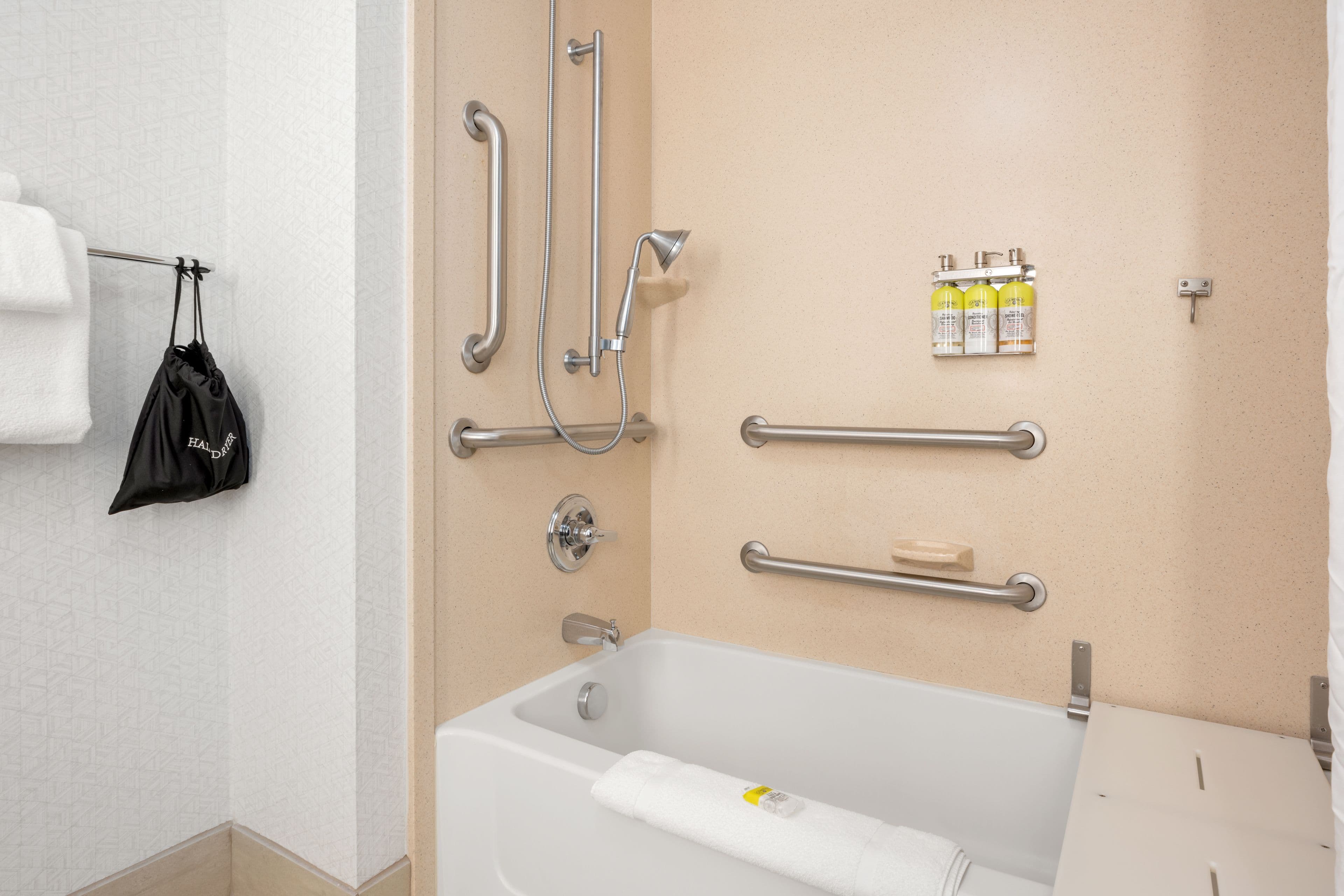 Holiday Inn Express & Suites Marysville — 13