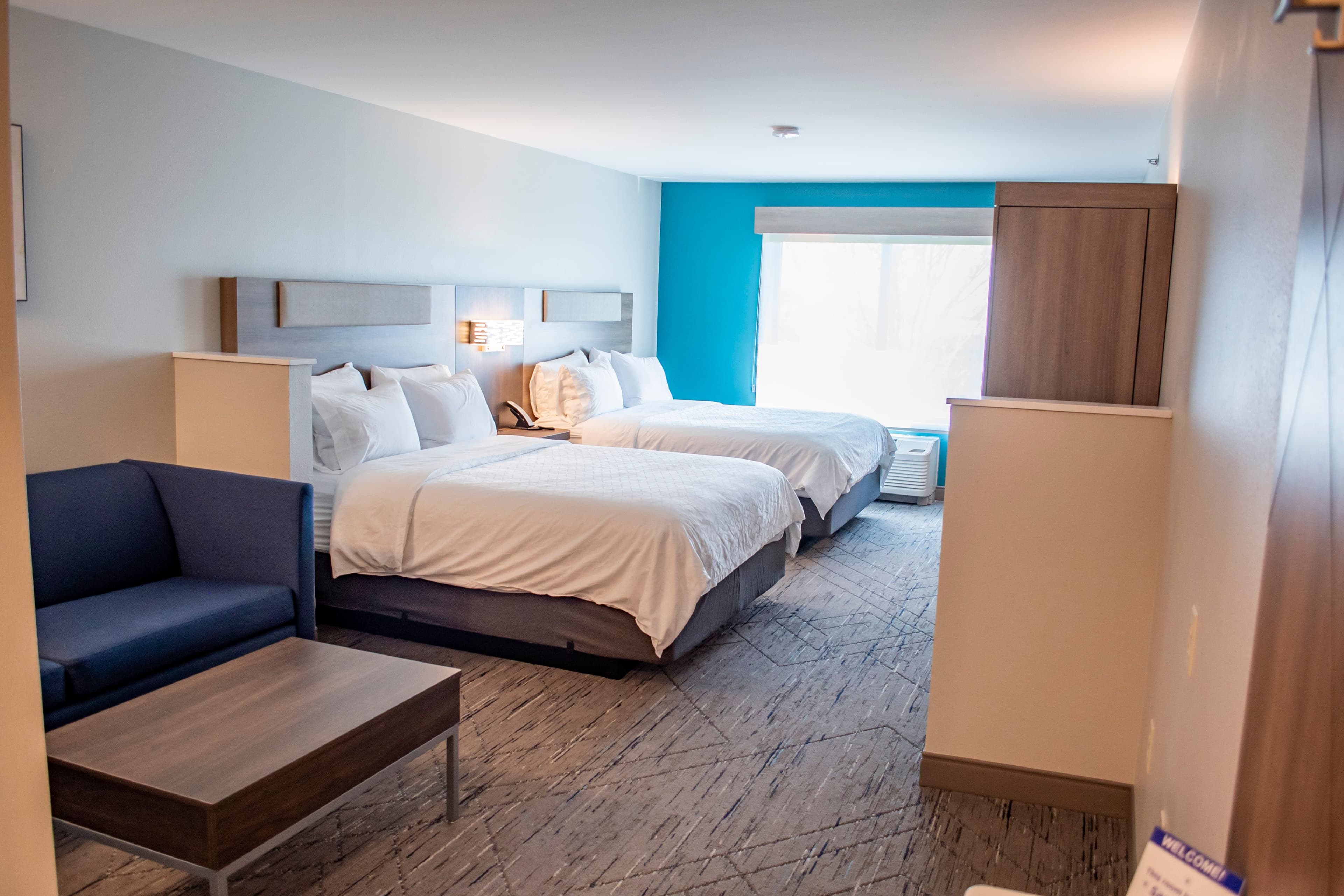 Holiday Inn Express & Suites Mason City — 40