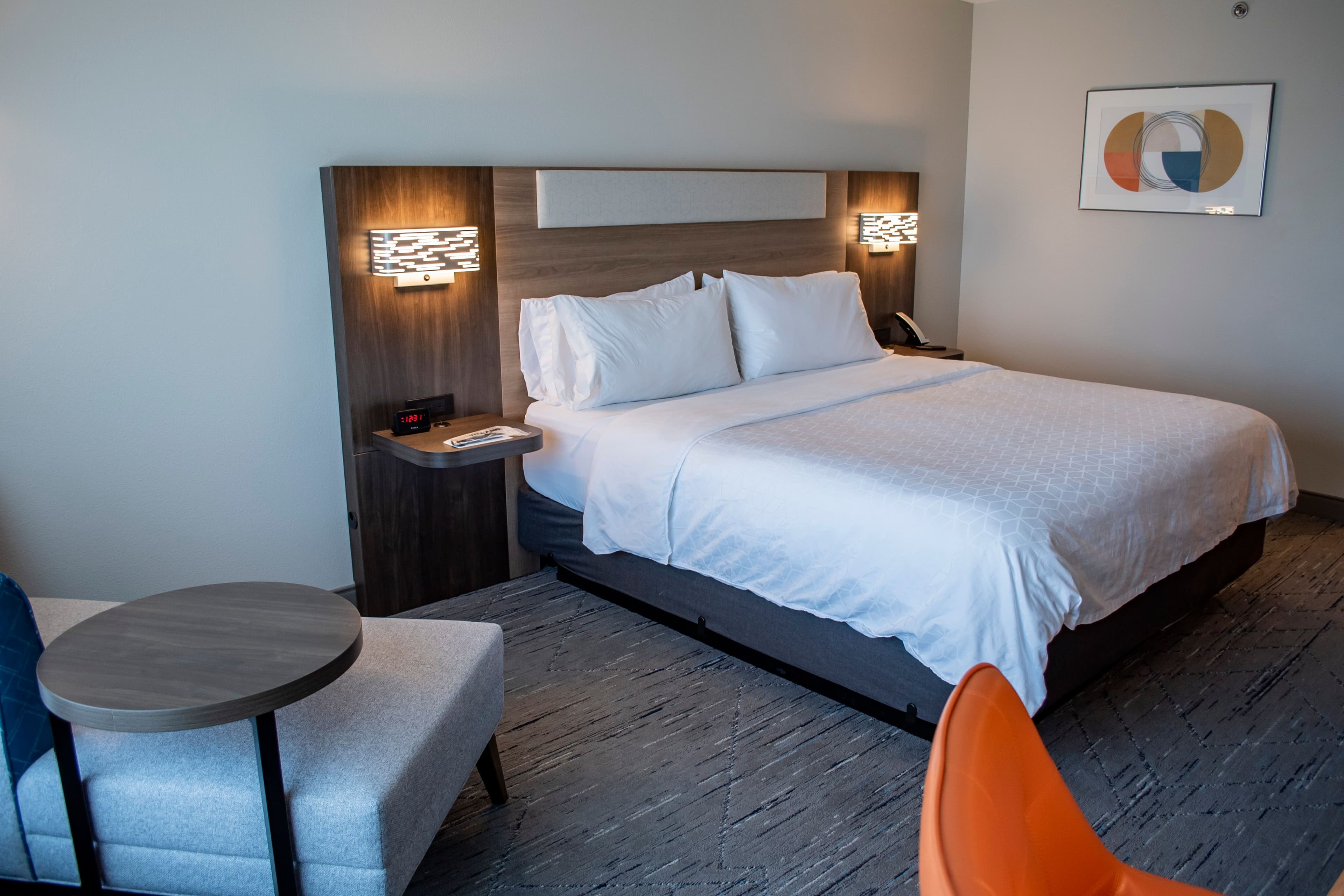 Holiday Inn Express & Suites Mason City — 7