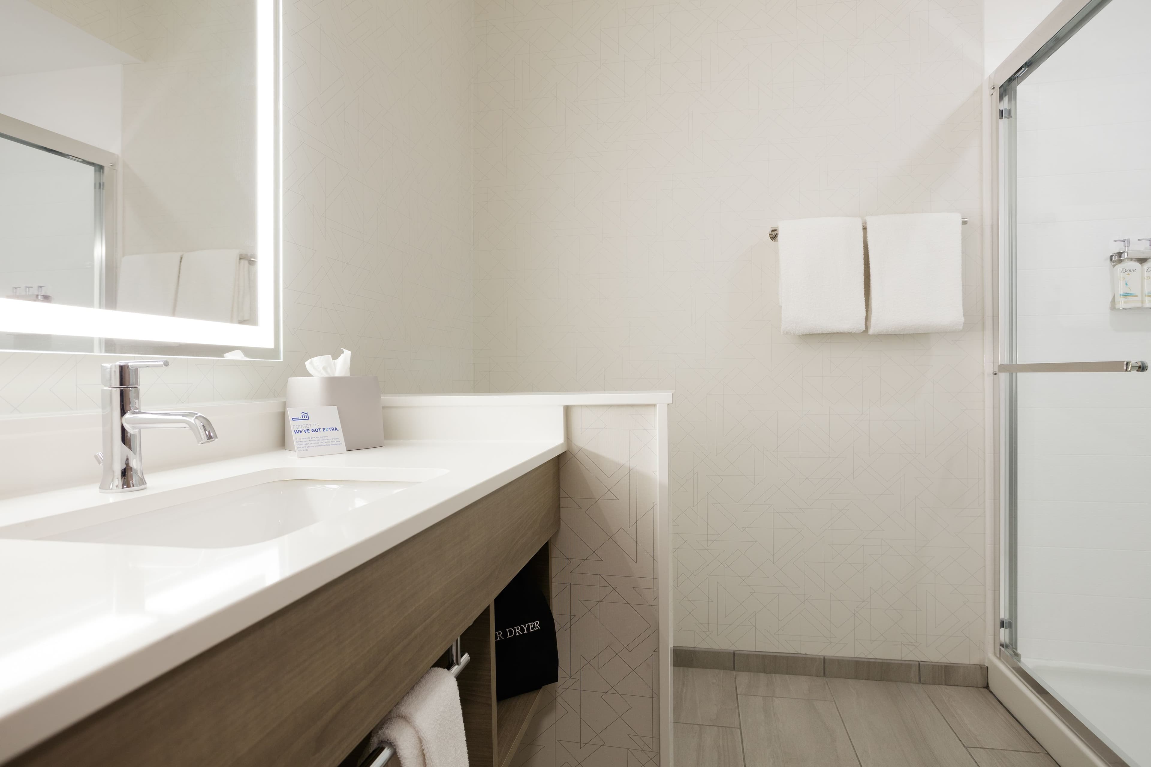 Holiday Inn Express & Suites Mazatlan - Image 3