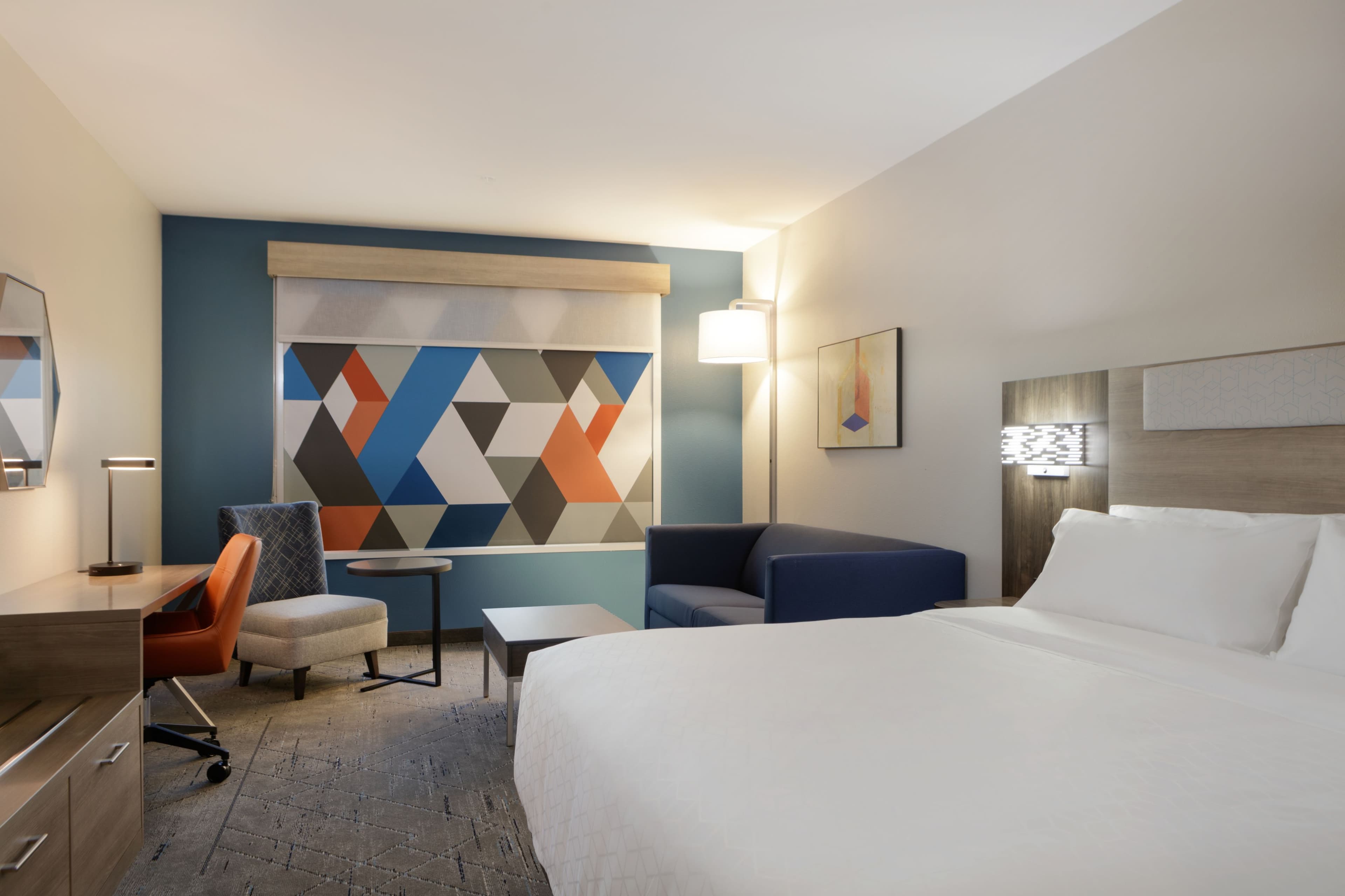 Holiday Inn Express & Suites Mazatlan - Image 4