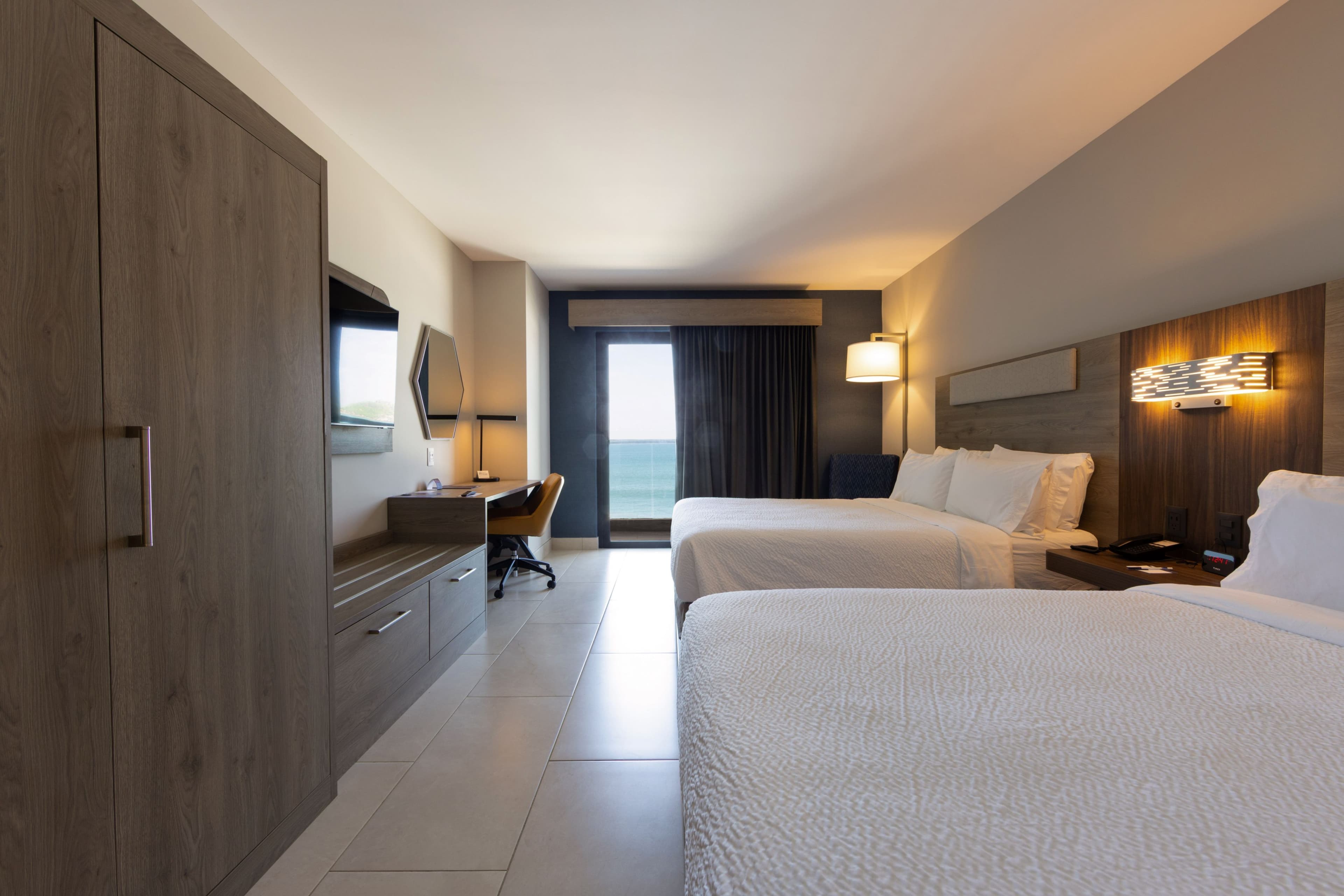 Holiday Inn Express & Suites Mazatlan — 14