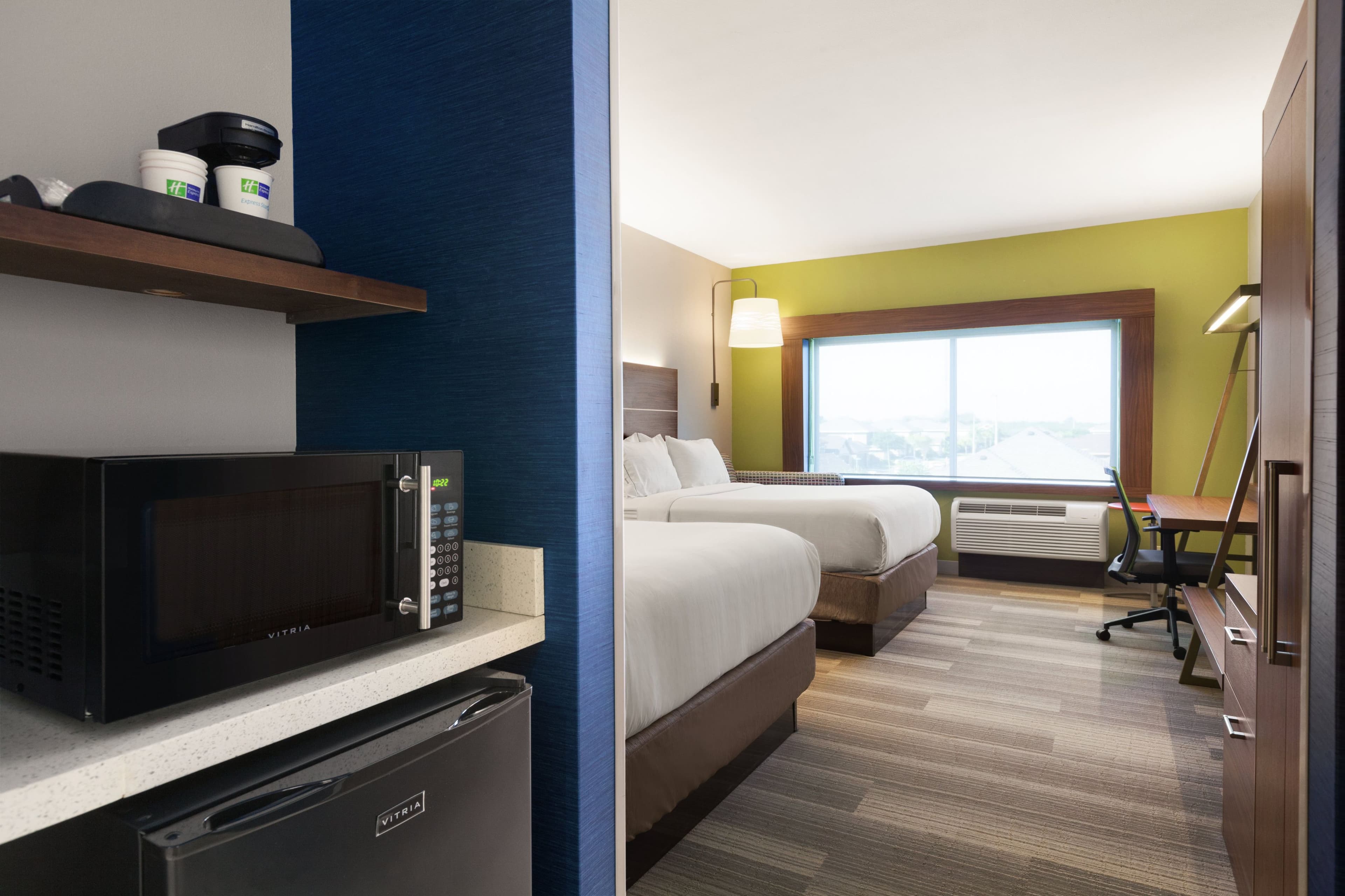 Holiday Inn Express & Suites McAllen - Medical Center Area — 10