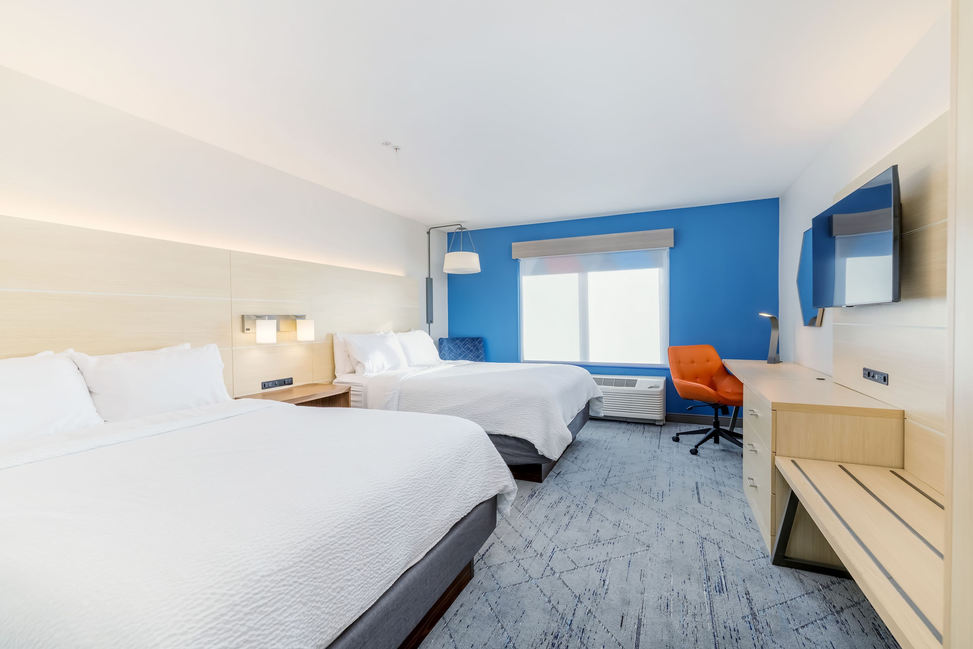 Holiday Inn Express & Suites Medford — 39