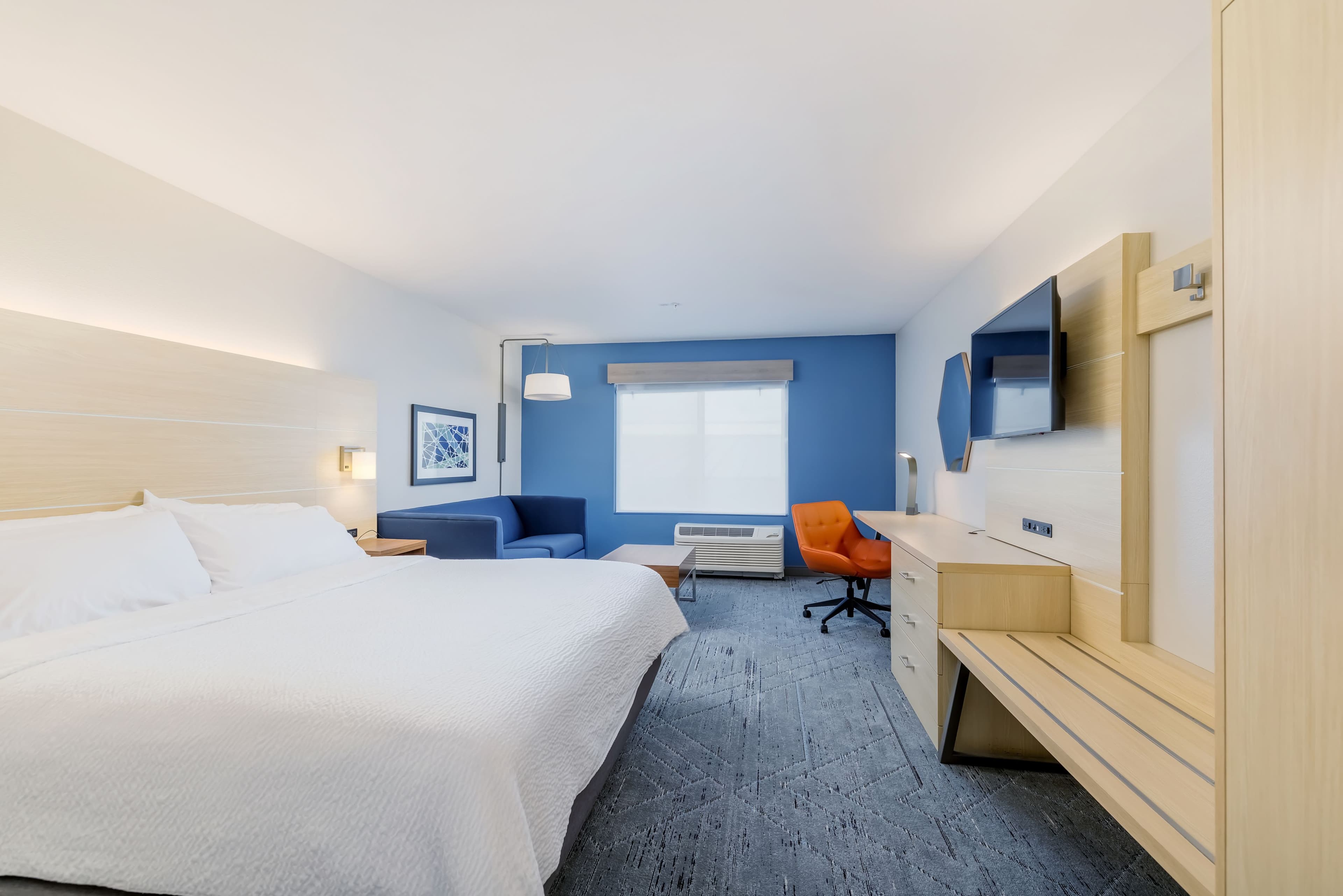 Holiday Inn Express & Suites Medford — 58